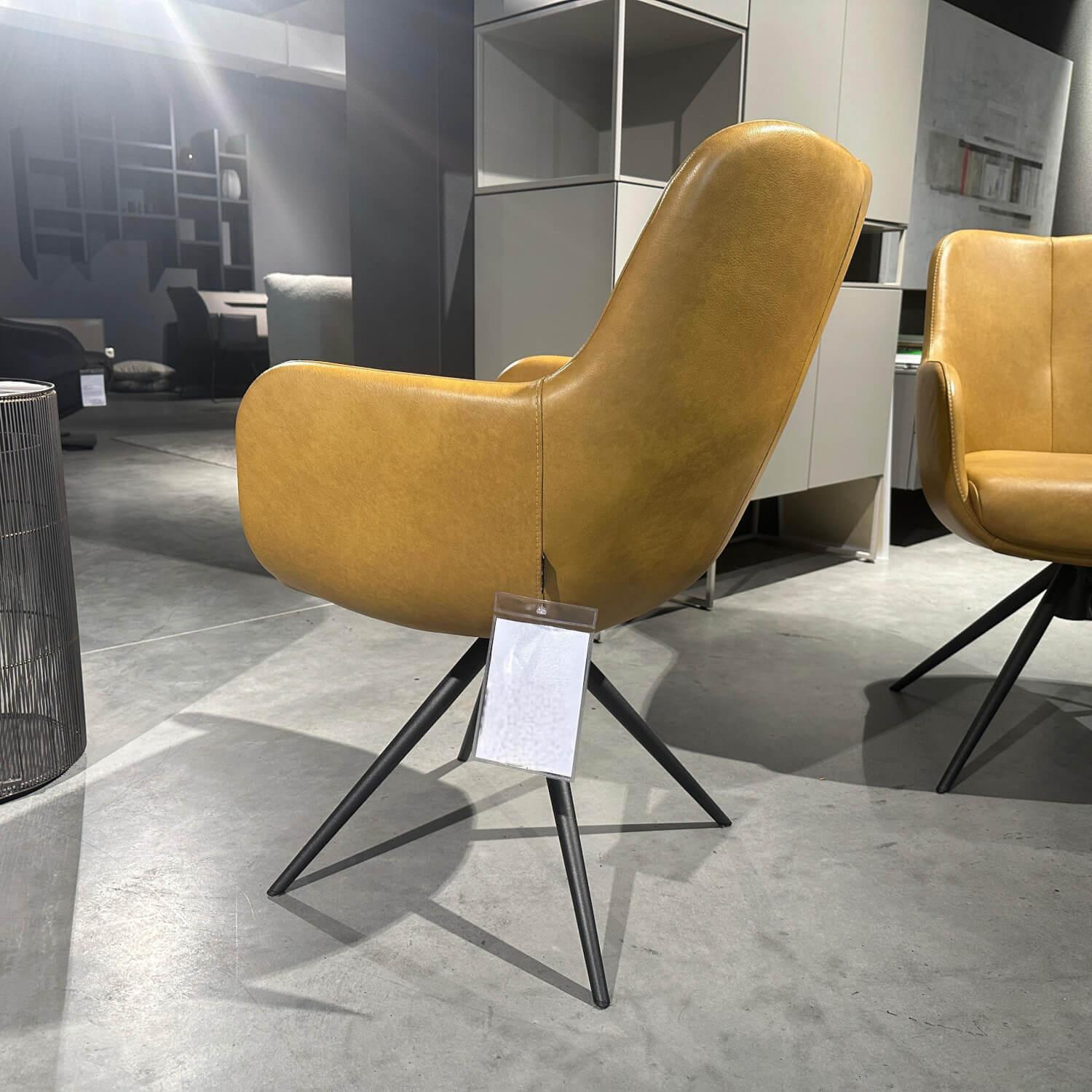 Contur - 4er Set Armlehnstuhl Mis Leder Bolf Kurkuma Gelb Gestell Metall Anthrazit Mit Kunststoffgleitern - 2