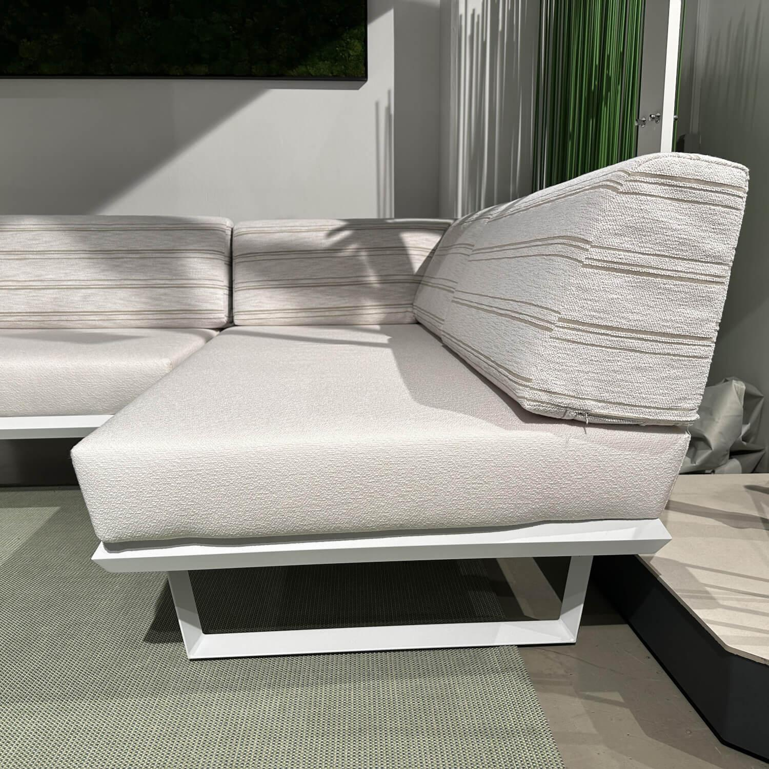 Solpuri - Outdoor Lounge Boom Stoff Diamond Pune Beige Gestell Aluminium Weiß Pulverbeschichtet Mit Keramikplatte Dekton - 3