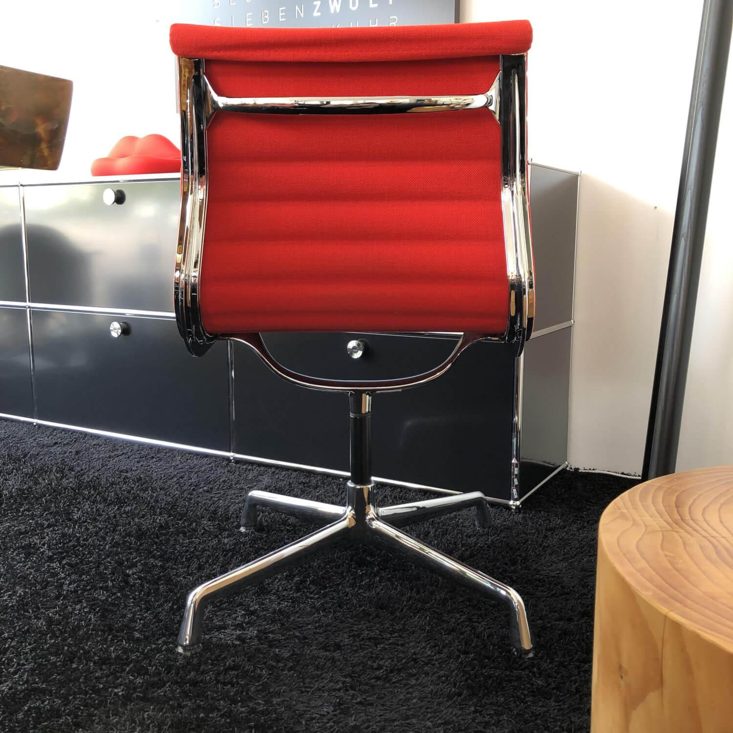 Stuhl Aluminium Chair EA 101 Stoff Hopsak Rot Poppy Red