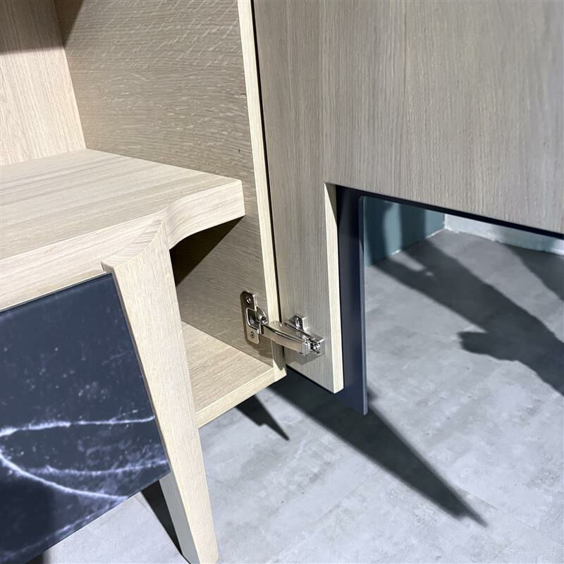 Voglauer - Highboard V-Tektura TEH12AF Alteiche Rustiko Schwemmgrau Lackiert Front Glas Firneis Dark Satiniert Gestell Metall Gold - 4