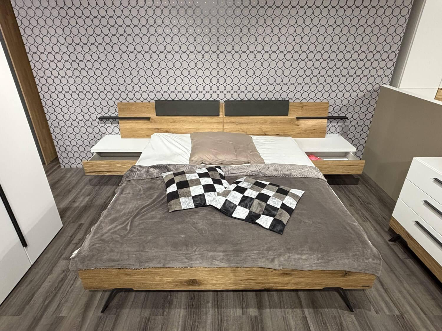 Thielemeyer - Schlafzimmer Zano Lack Weiß Absetzung Balkeneiche Gehackt Metall Schwarz - 7