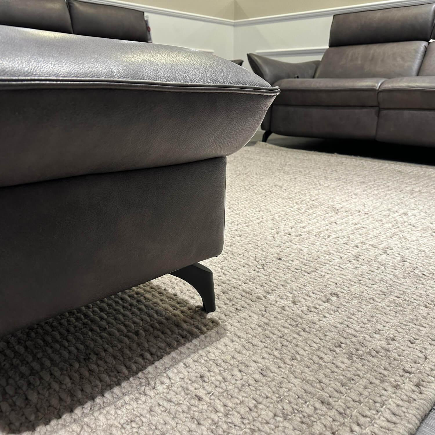 himolla - Garnitur Hazel 1926 Leder Eleganza 27 Dunkelbraun Füße Metall Anthrazit Mit Verstellung Inklusive Hocker - 2