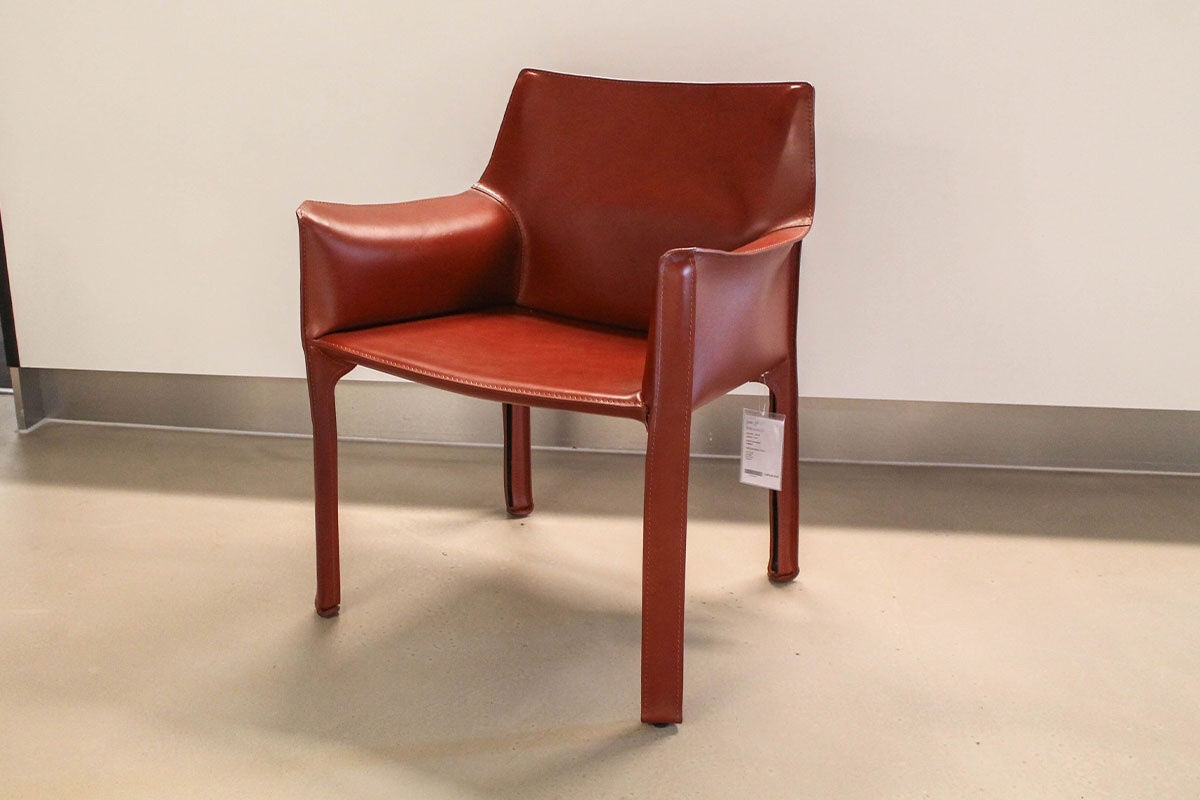 Cassina - 4er Set Armlehnstuhl Cab 413 Maxi Kernleder Rosso Bulgaro Rotbraun Gestell Stahl - 3