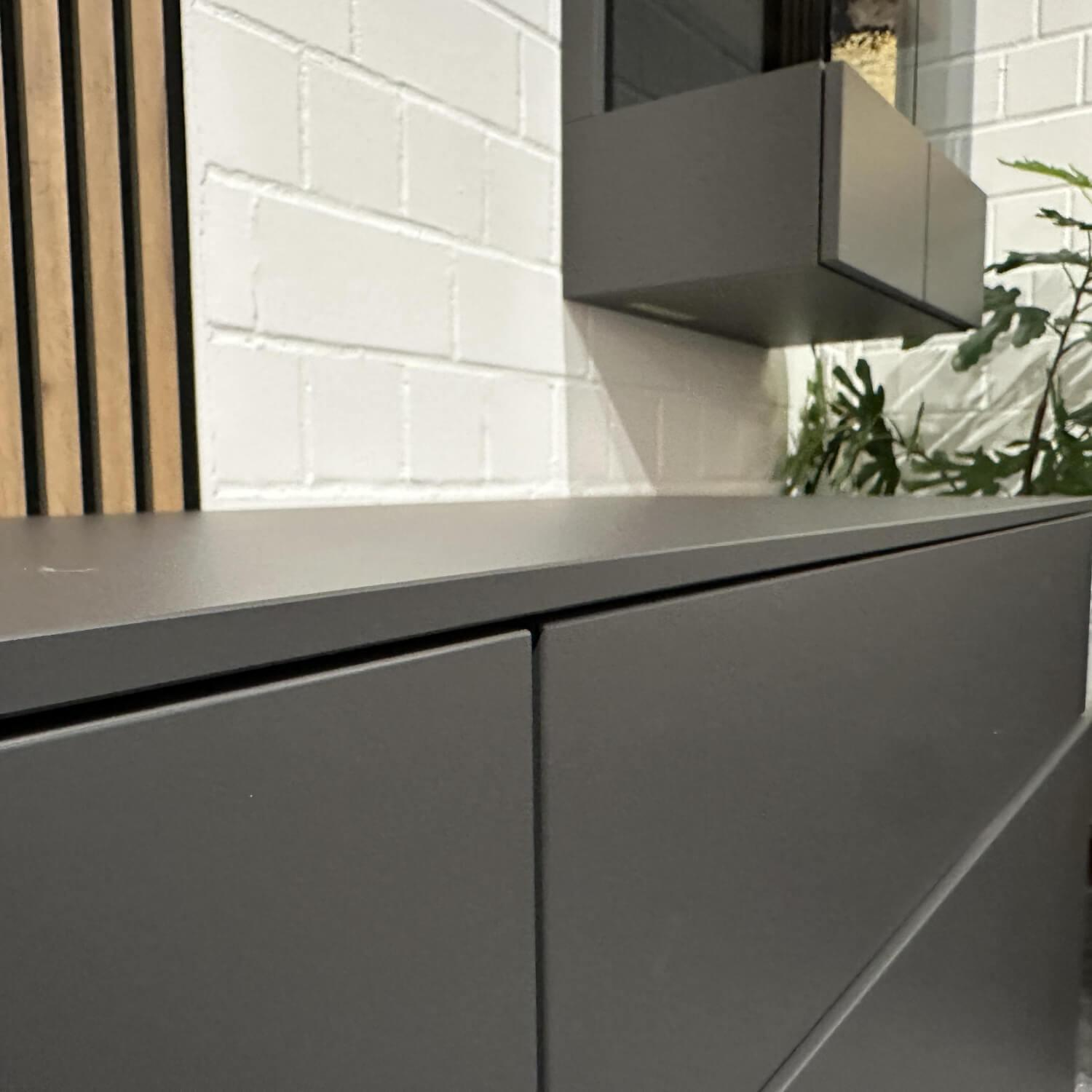 Loddenkemper - Wohnwand Minos 9806 Lack Schiefergrau Matt Absetzung Balkeneiche - 8