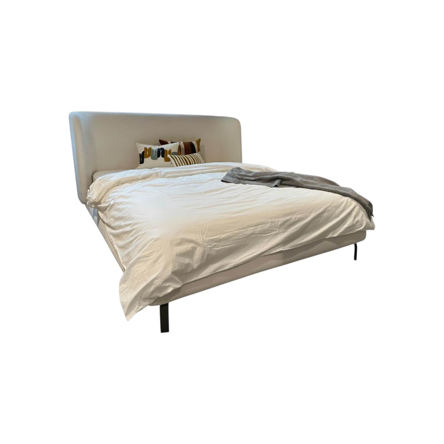 Ligne Roset - Bett Desdemone Stoff Capa Ecru Beige Gestell Stahl Anthrazit Mit Matratze Und Lattenrost - 1