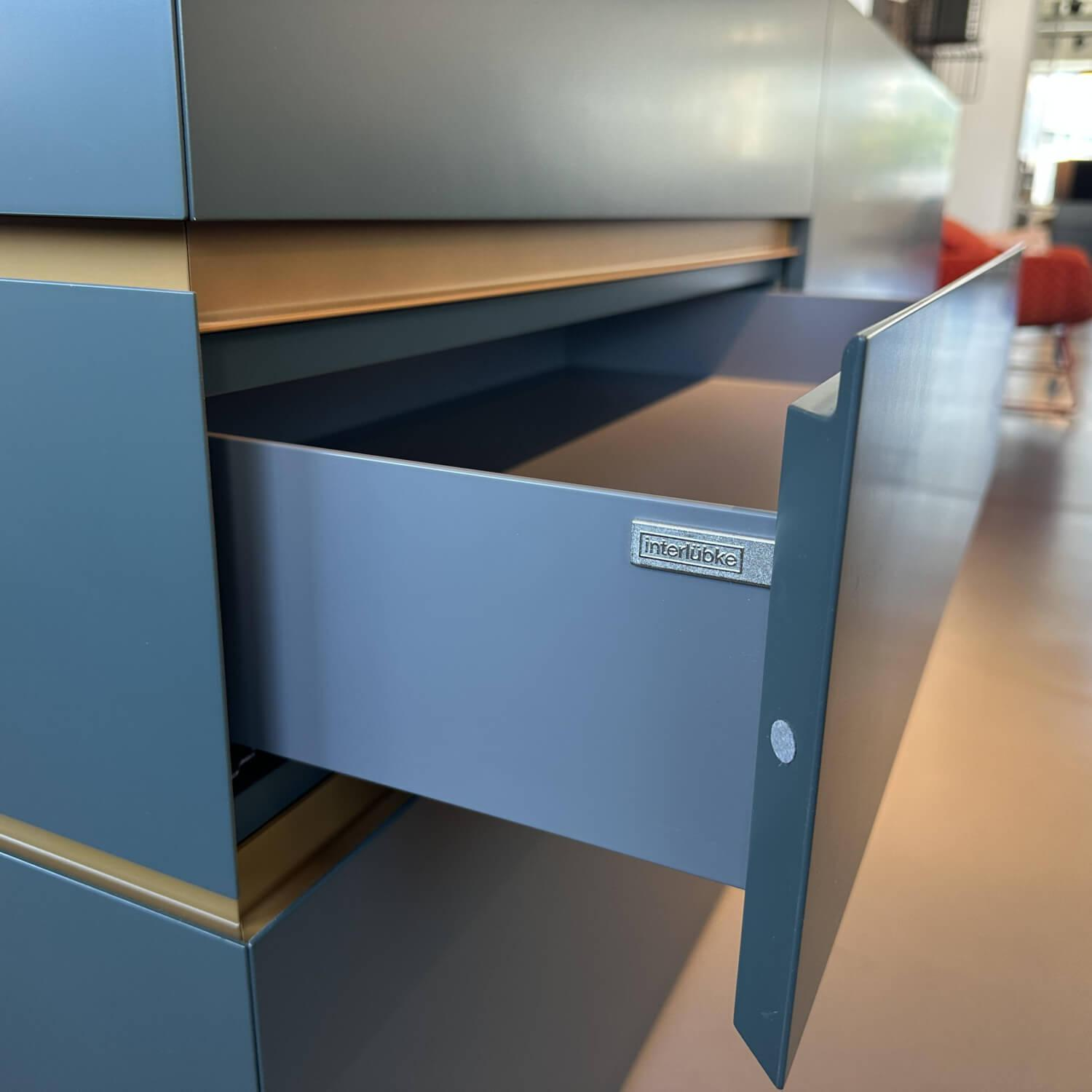Interlübke - Sideboard Just Cube Bold Lack Bahia M81 Grün Blau Abdeckplatte Mattglas Opti Masala T40 Gelb Braun - 3