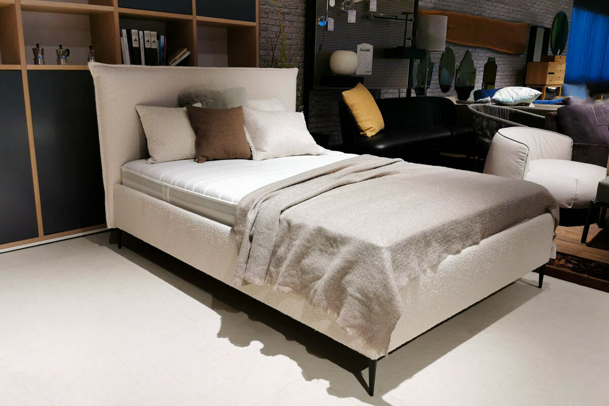 Signet - Polsterbett Soraya Stoff Locarno Creme Füße Aluminium Pulverbeschichtet Schwarz mit Lattenrahmen - 4