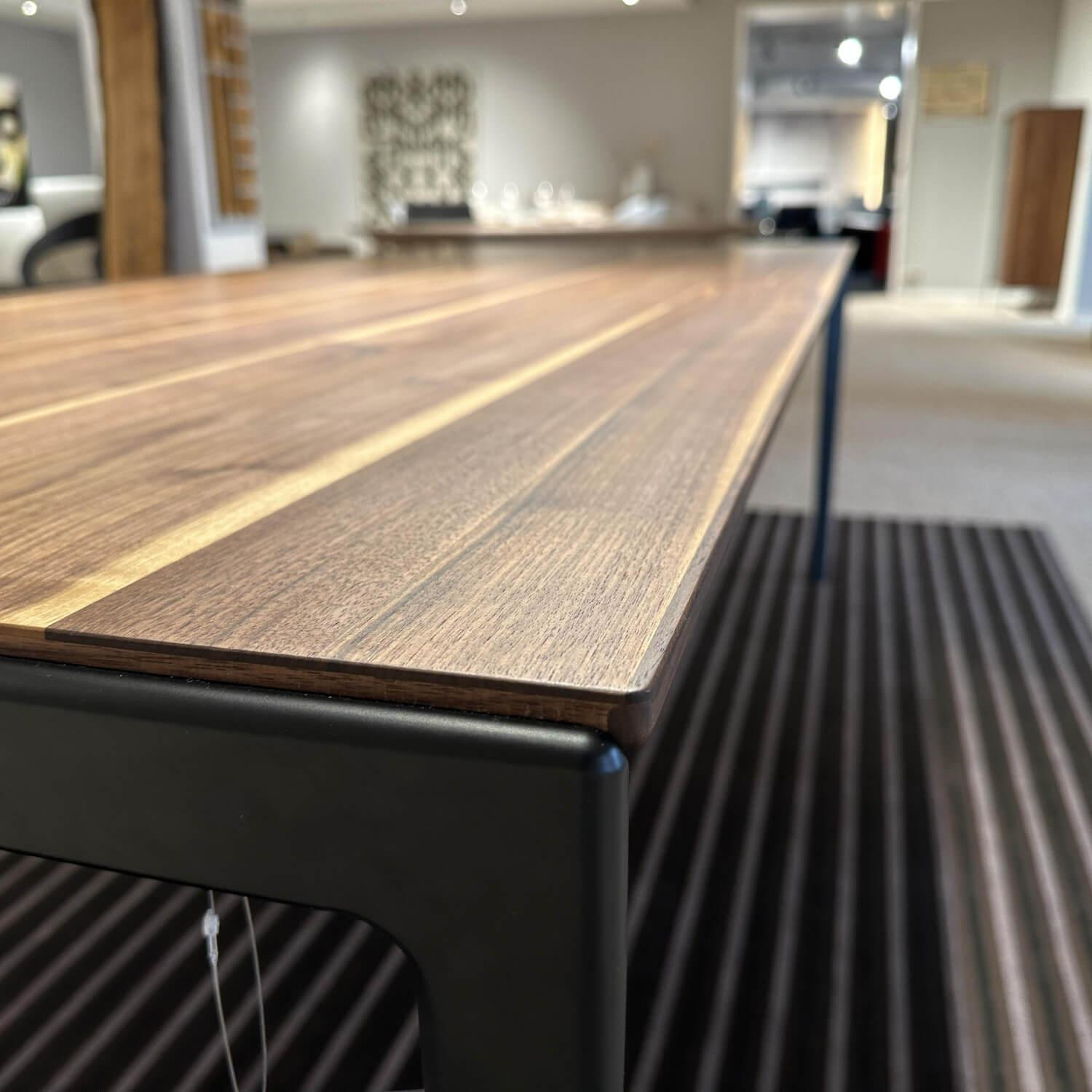 Team 7 - Esstisch Tak Platte Nussbaum Natur Geölt Gestell Schwarz Matt Ausziehbar - 4