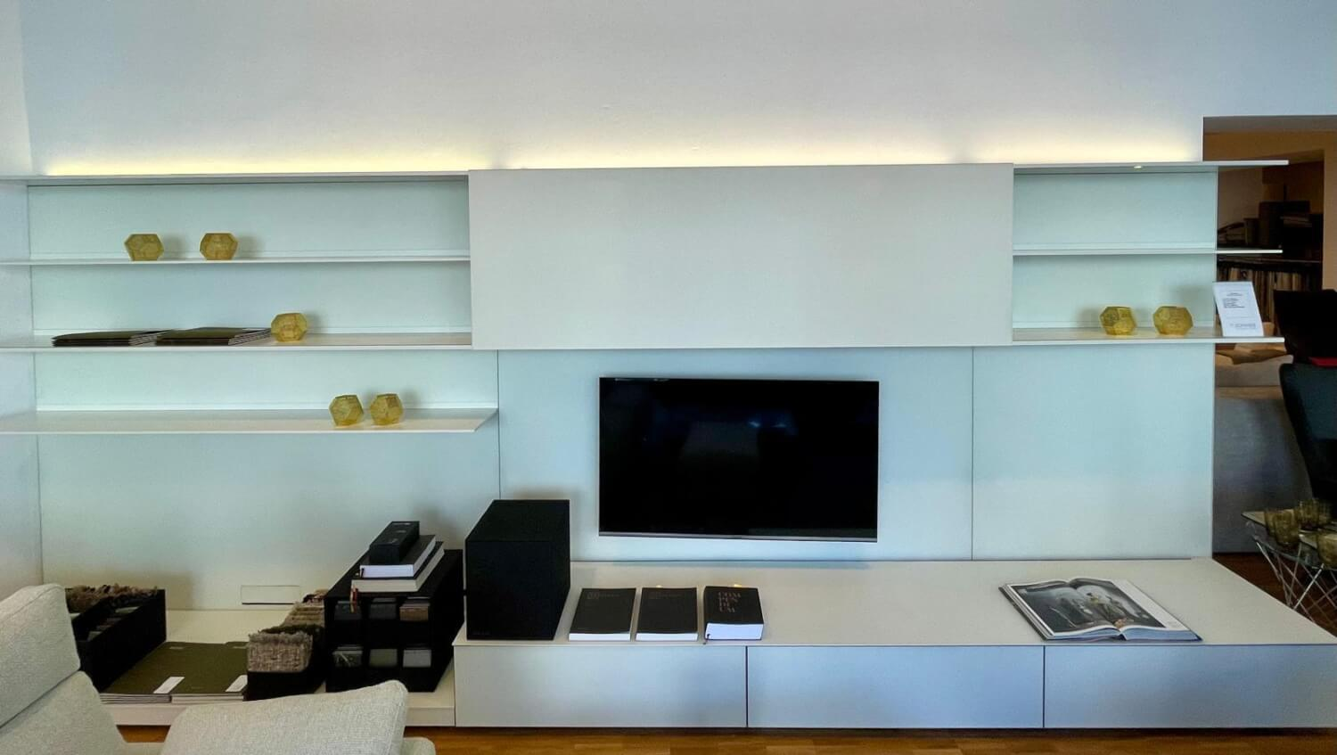 Rimadesio - Wall unit lacquer Bianco Latte Opaco White Including lighting - 2