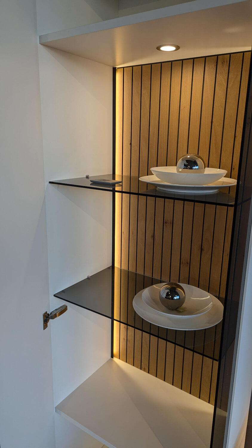 Gwinner - Wohnwand Linera Lack Seidenmatt Weiß Akzente Wildeiche Natur Mit LED Beleuchtung - 4