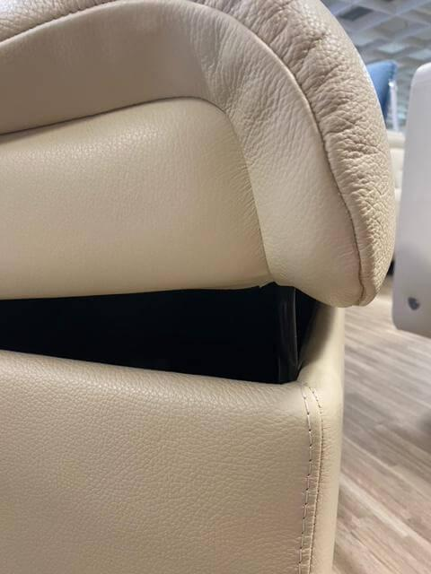 Stressless - Hocker Buckingham Soft Cori Vanilla Creme Mit Stauraum Und Rollen Schwarz Feststellbar - 4