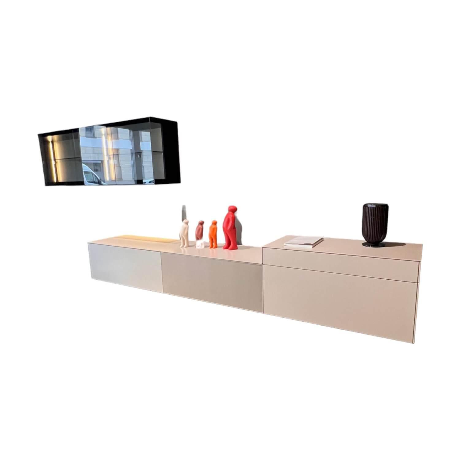 Kettnaker - Wohnwand Soma Türen Rauchglas Korpus MDF Lack Elfenbein Weiß Matt Inklusive Beleuchtung - 1