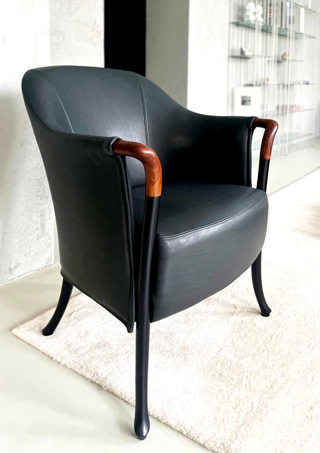Giorgetti - Armchair Progetti Leather Anilia Sense Fossile 1502 Black Frame Beechwood Feet Black Matt lacquered - 2