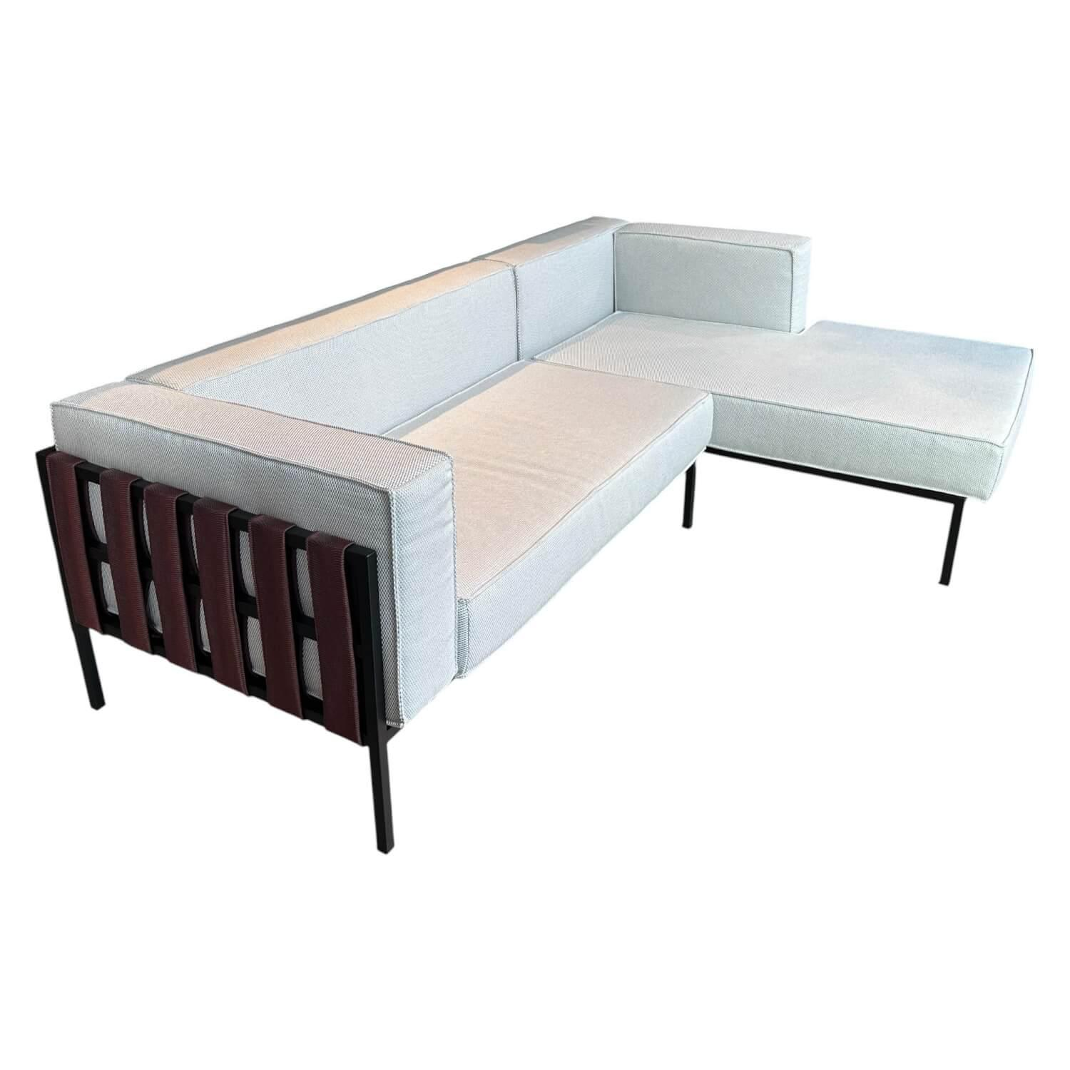 Zumsteg - Loungegruppe Iconic Stoff Sunbrella Lopi Ash Grau Bänder Tanne Bordeaux Rot Gestell Edelstahl Schwarz Pulverbeschichtet - 1