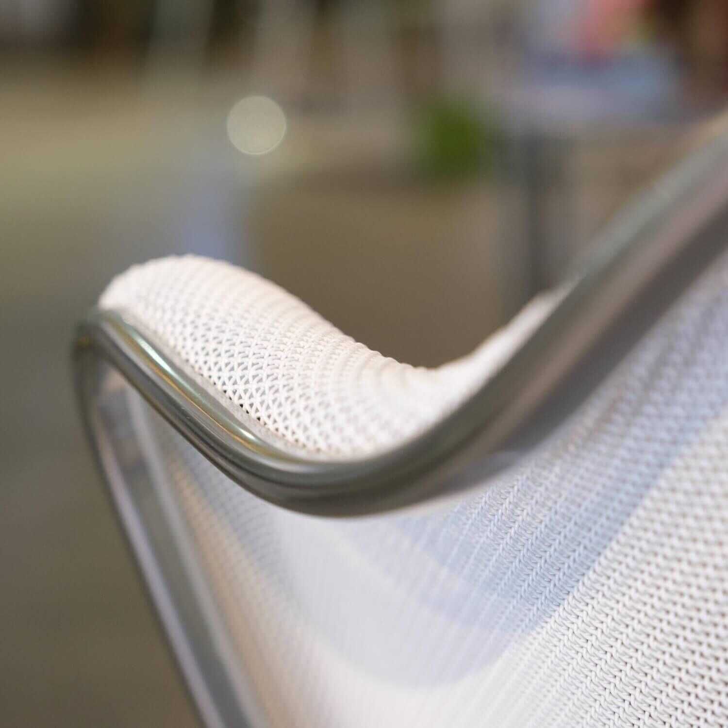 4er-Set Stuhl Iuta Drahtgittersitz Weiß Mit Aluminiumfuß Sitzfläche Kunststoff Schwarz