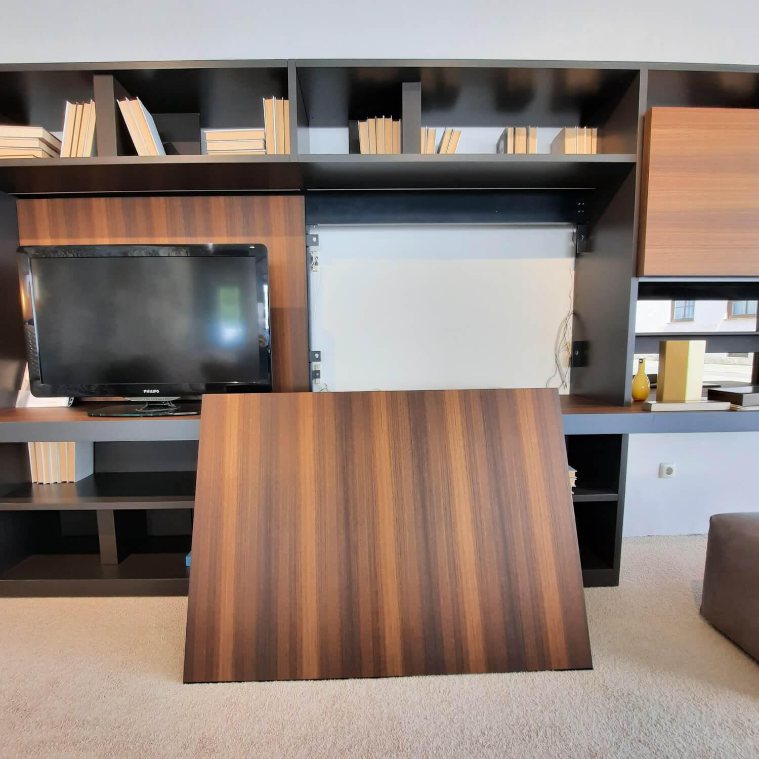 Molteni & C - Wohnwand 505 Lack Matt Mokka Braun Furnier Eukalyptus Mit Herausnehmbarer Rückwand Für Kabel und mit Beleuchtung - 5