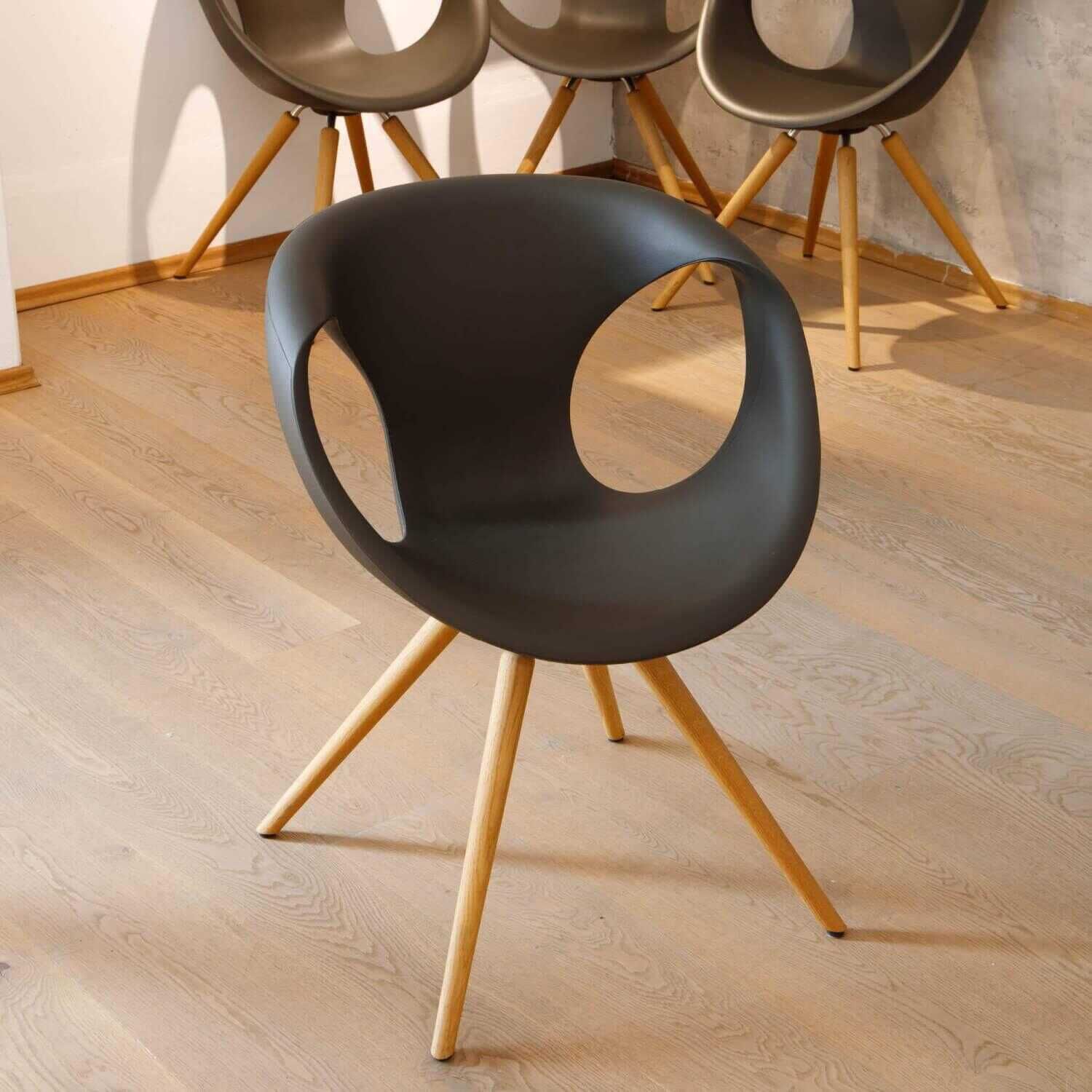4er-Set Stühle Up  Chair Schale Soft Touch X15 Gestell Massiv Geölt