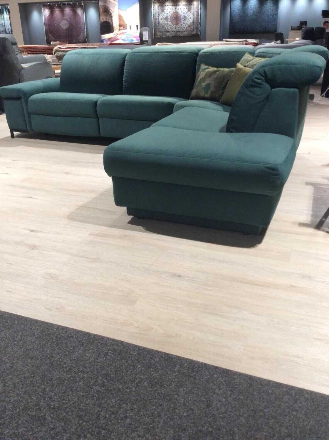 mondo-ecksofa-felba-stoff-gr-C3-BCn-mit-relaxfunktion-und-kissen-535bca6e420d5d2eea2bf0b69 Mondo - Ecksofa Felba Stoff Grün mit Relaxfunktion und Kissen - 2