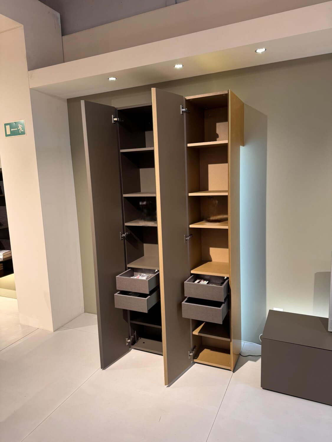 minottiitalia - Wohnwand Inpiedi Lack Interno Metall Gold Lack Coffee Braun Inklusive LED Beleuchtung - 12