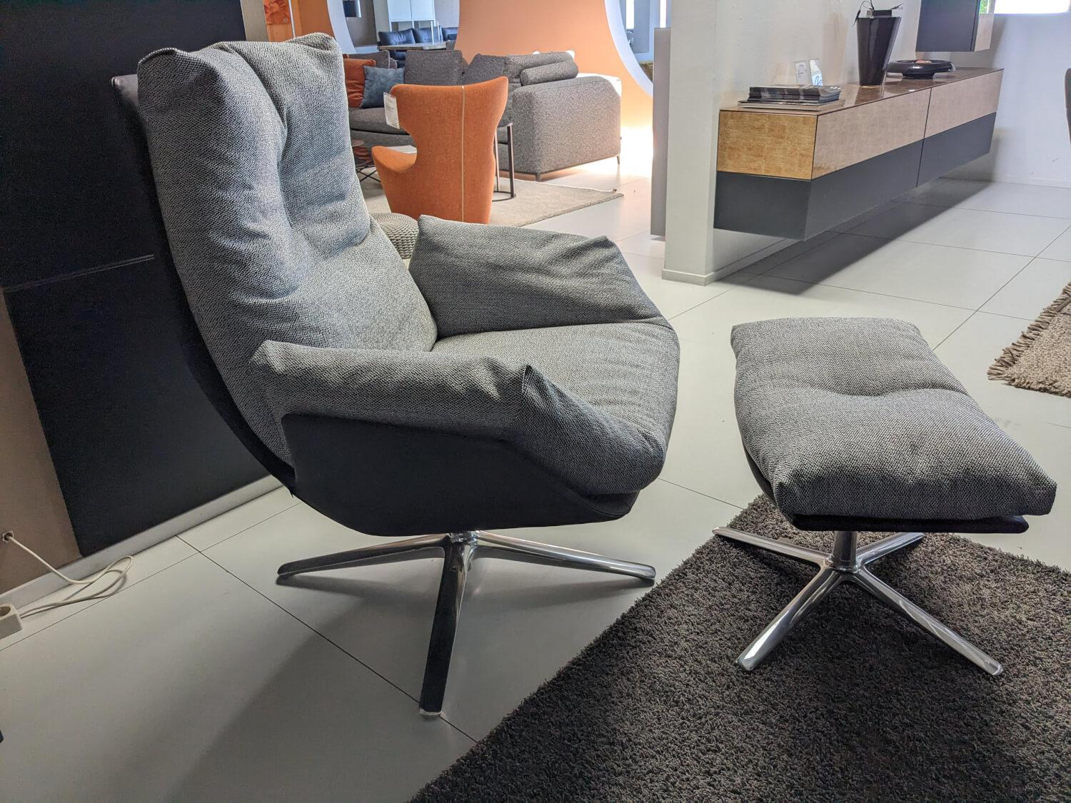 COR - Sessel Cordia Lounge Stoff 80 Platin Schale Schwarz mit Hocker - 3