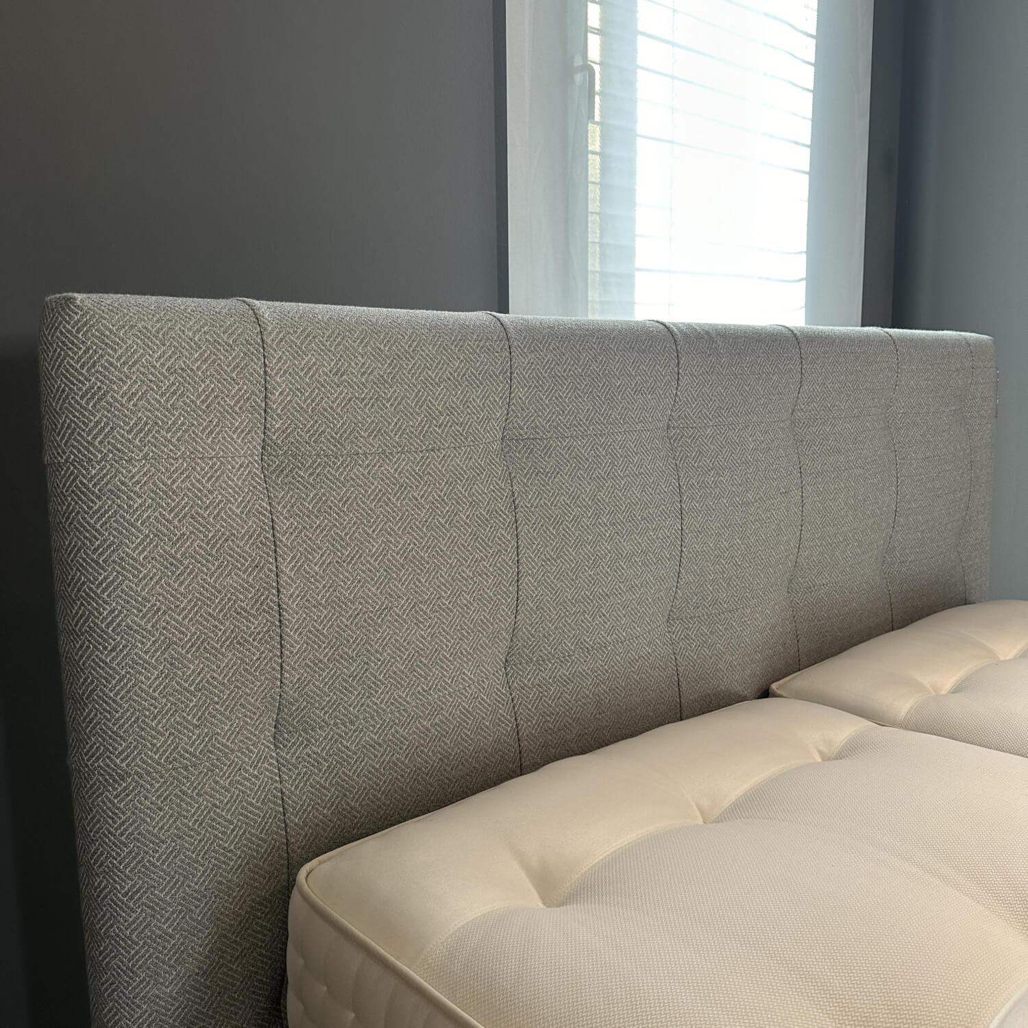 Schramm - Polsterbett Basis Bezug Stoff Luna 1870 Platin Grau Füße Quadratsich Eiche Schwarz Inklusive Matratzen - 4