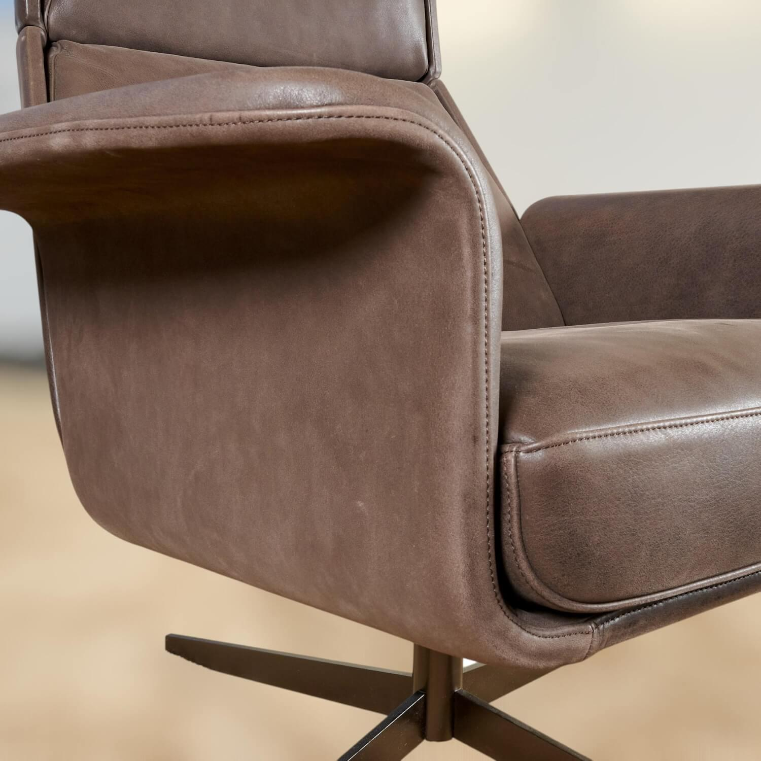 Bielefelder Werkstätten - Sessel Legend Leder Java Terra Braun Schale Formsperrholz Kreuzfuß Metall Mit Neigefunktion - 8