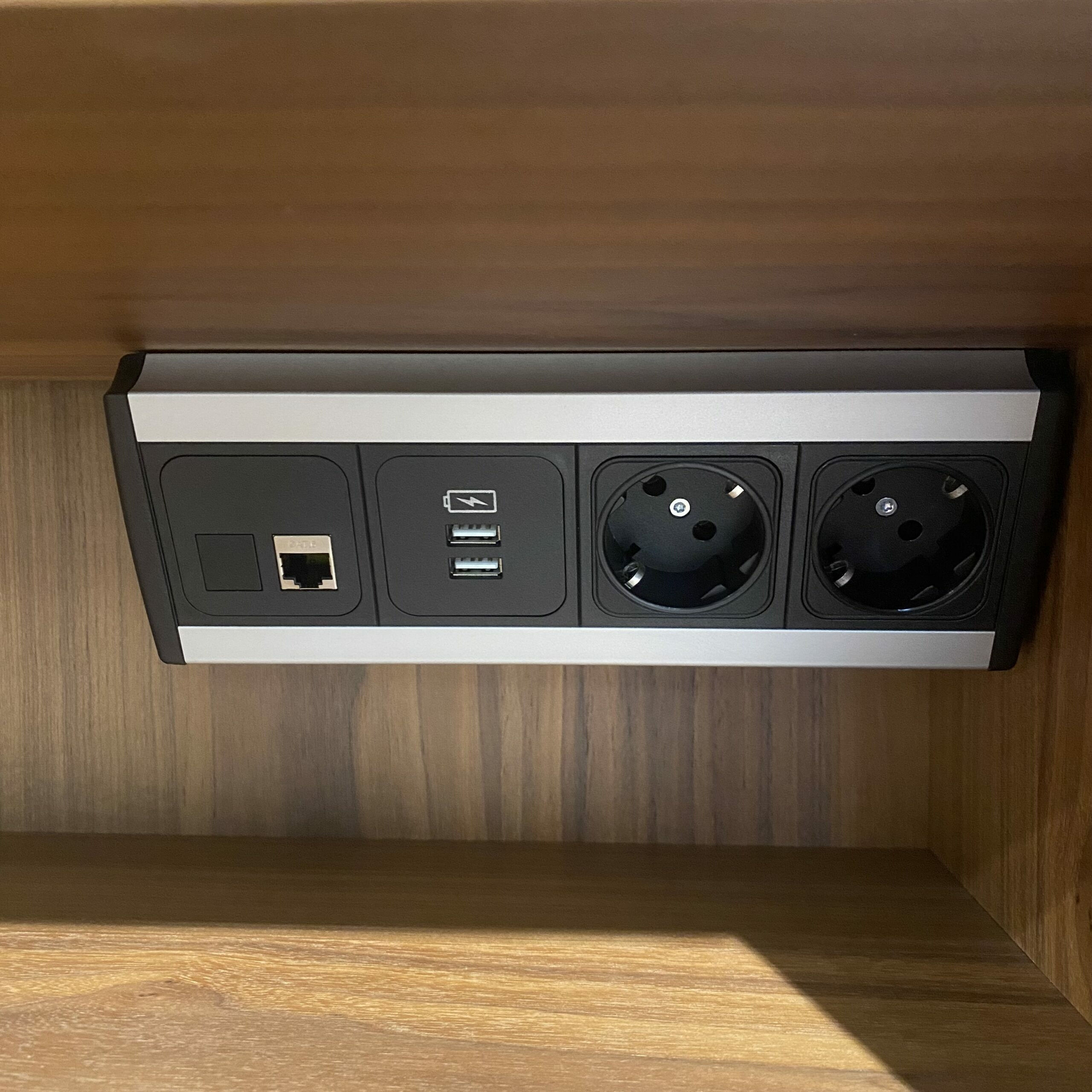 Kettnaker - Regalwand Vita WB17 Lichtgrau Nussbaum Massivoptik-Holz Matt - 7