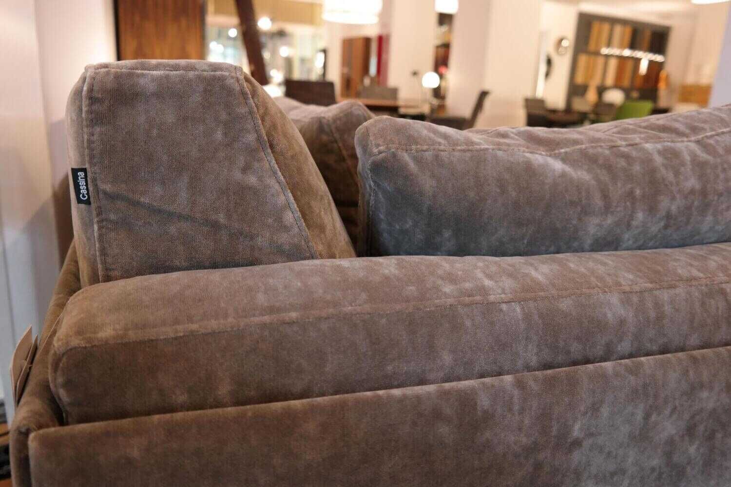 cassina-sofa-8-dreeisitzer-202-06-stoff-gordon-13f908-fango-braun-mit-4-kissen-5633933b4d3buhZ4pDPF3NYUQ Cassina - Sofa 8 Dreeisitzer 202 06 Stoff Gordon 13F908 Fango Braun mit 4 Kissen - 6