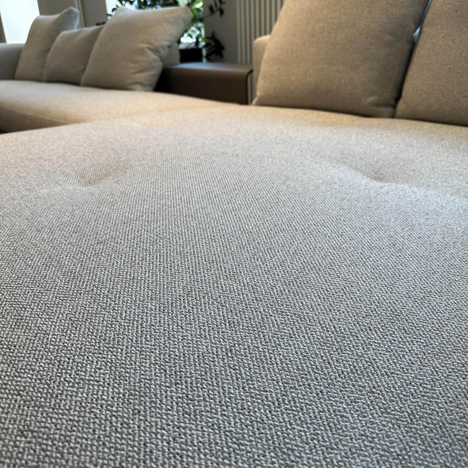 Minotti - Sofakombination Connery SB Stoff LOOP03 Grau Ghiaccio mit Kissen - 8