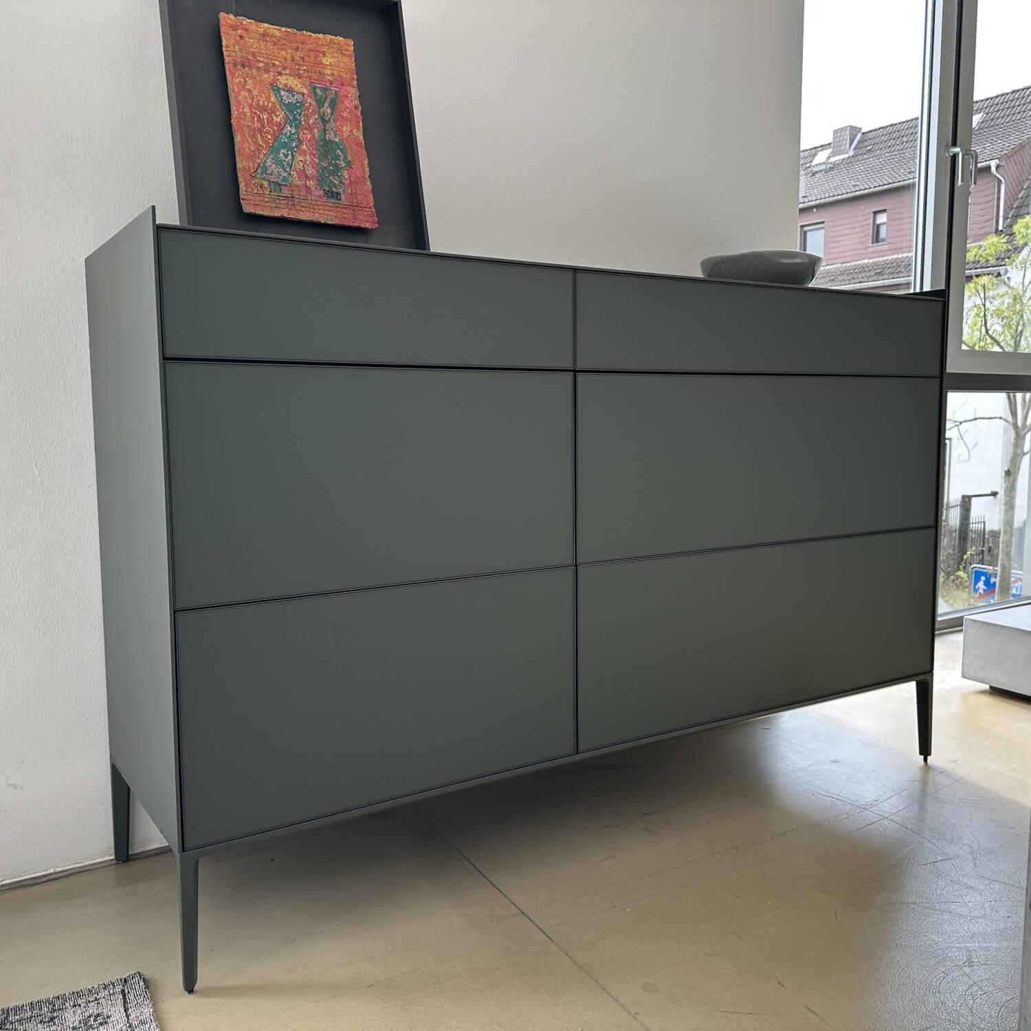 Rimadesio - Sideboard Self Bold Glas Matt Verde Lichte 147 Grün Gestell Metall Verde Lichte 314 Grün Lackiert - 4