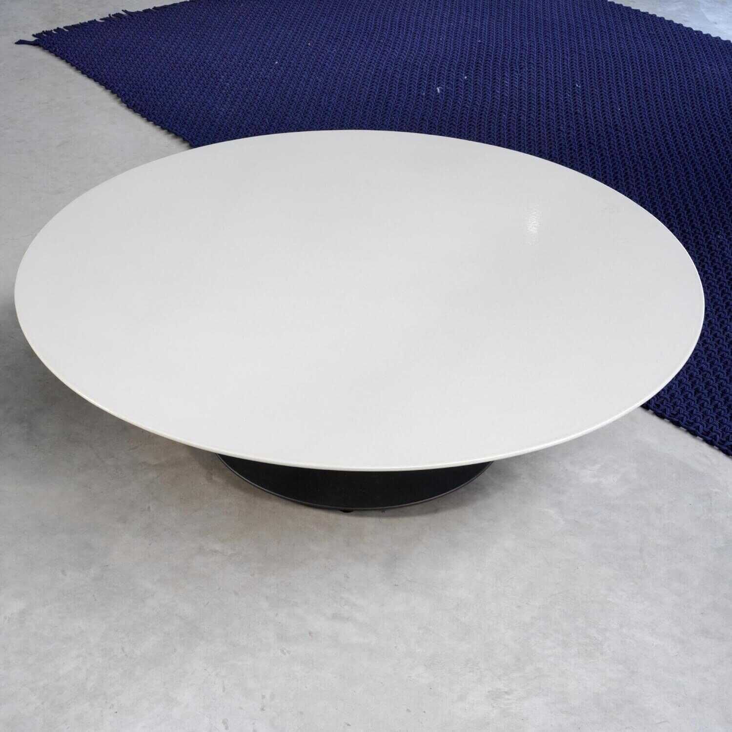 Couchtisch Outdoor T-Table Platte Linen Gestell Edelstahl Pulverbeschichtet