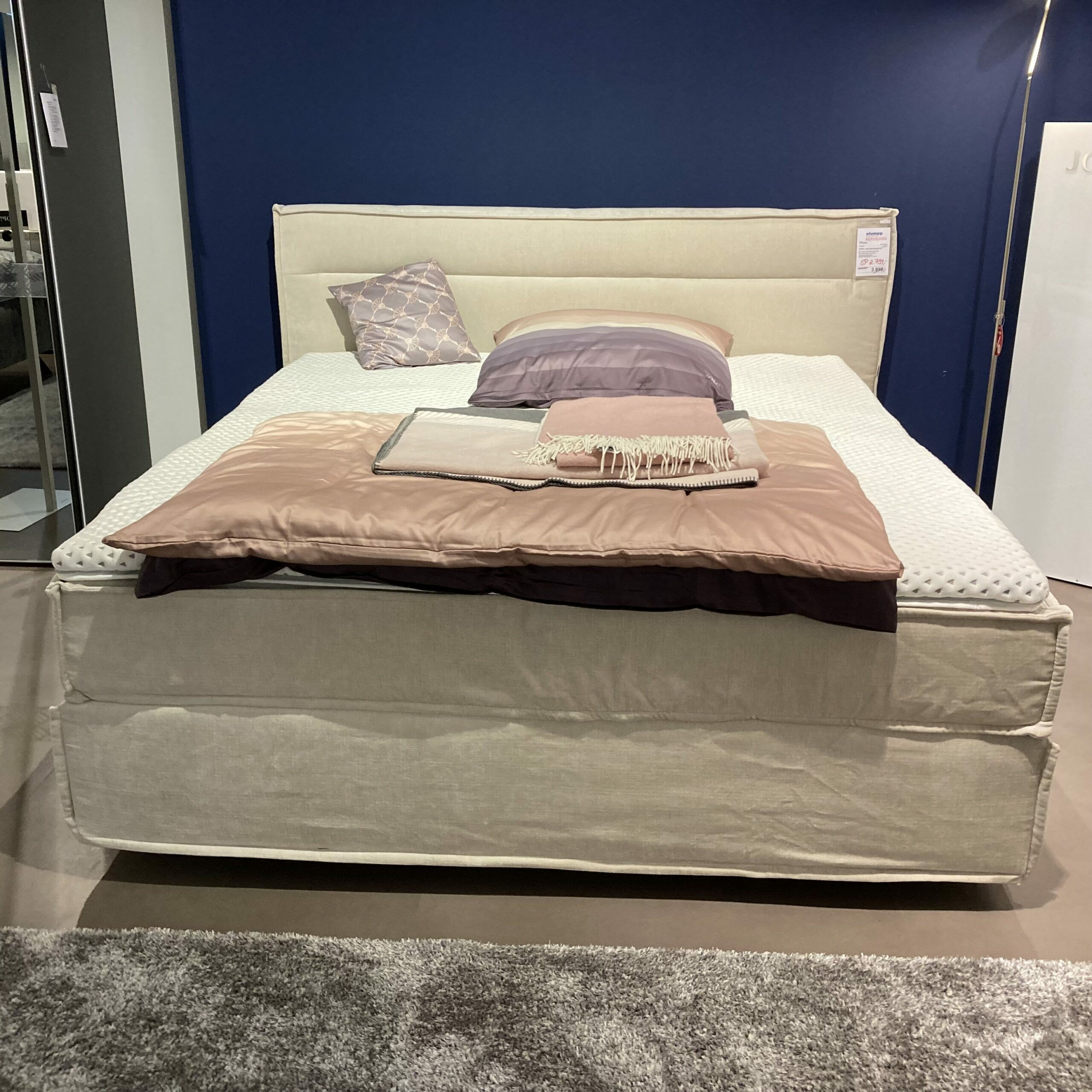 Musterring - Boxspringbett Just B Textilgewebe Vivaro JAB 10070 Creme Füße Schwarz mit Matratzen - 2