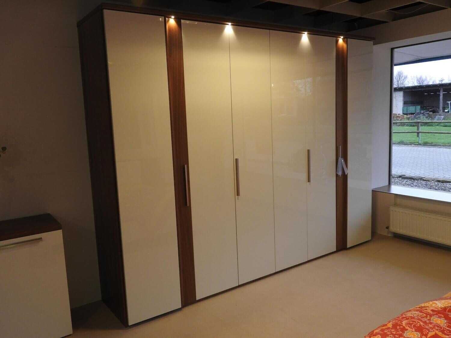 Disselkamp - Schlafzimmer Cloud 7 Walnuss Furniert Bett Kleiderschrank Kommode - 6