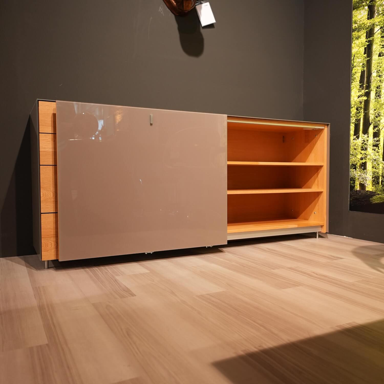 Piure - Sideboard Cubus  AC297195 29 Eiche Farbglas Taupe Klappgriffe Edelstahl - 5