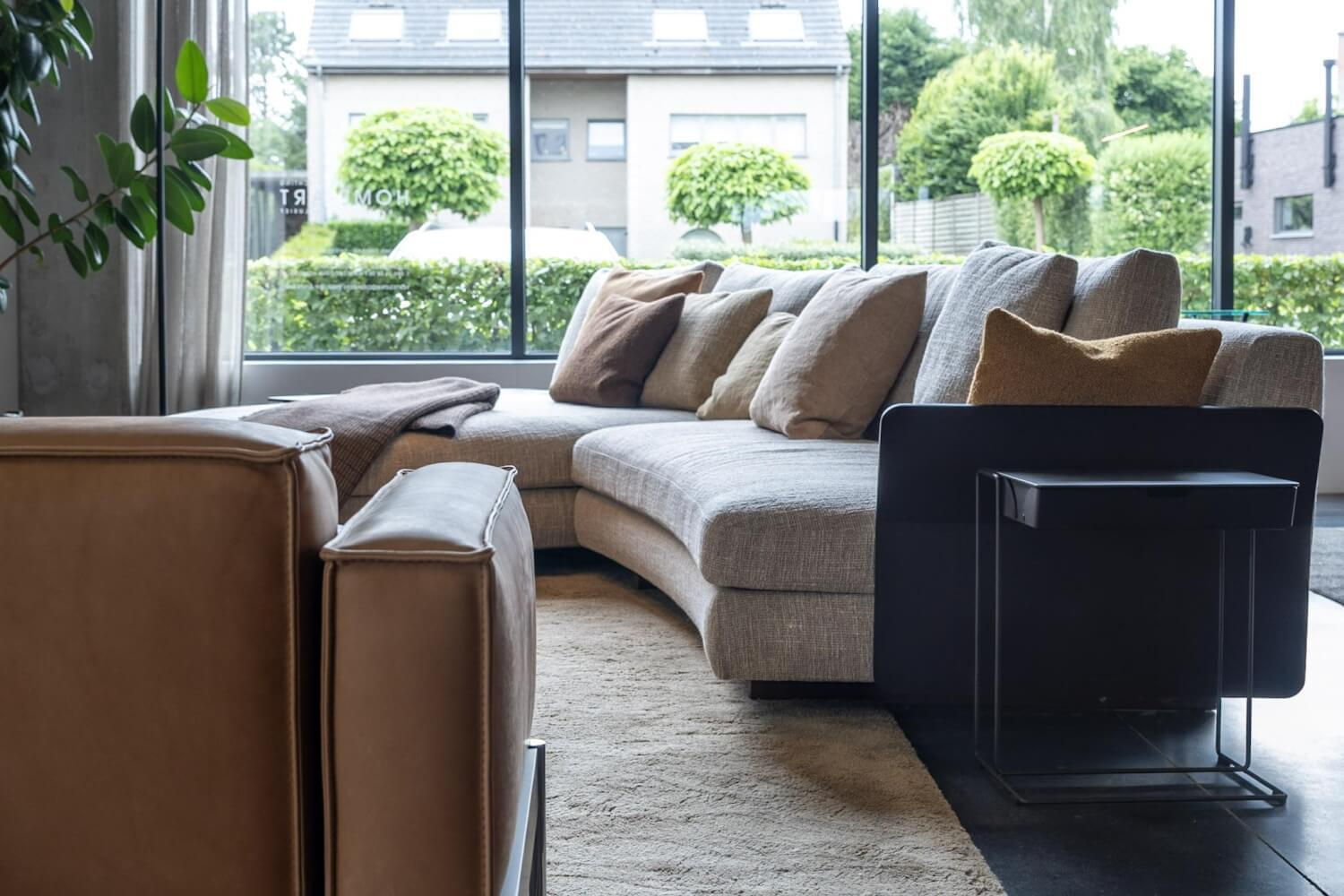 Walter Knoll - Ecksofa Tama Stoff Namib Oryx Beige Armlehne Leder Coffee Schwarz Füße Nussbaum Geölt Inkl. Ablage Links Leder Coffee Schwarz Gestell Bronze - 9