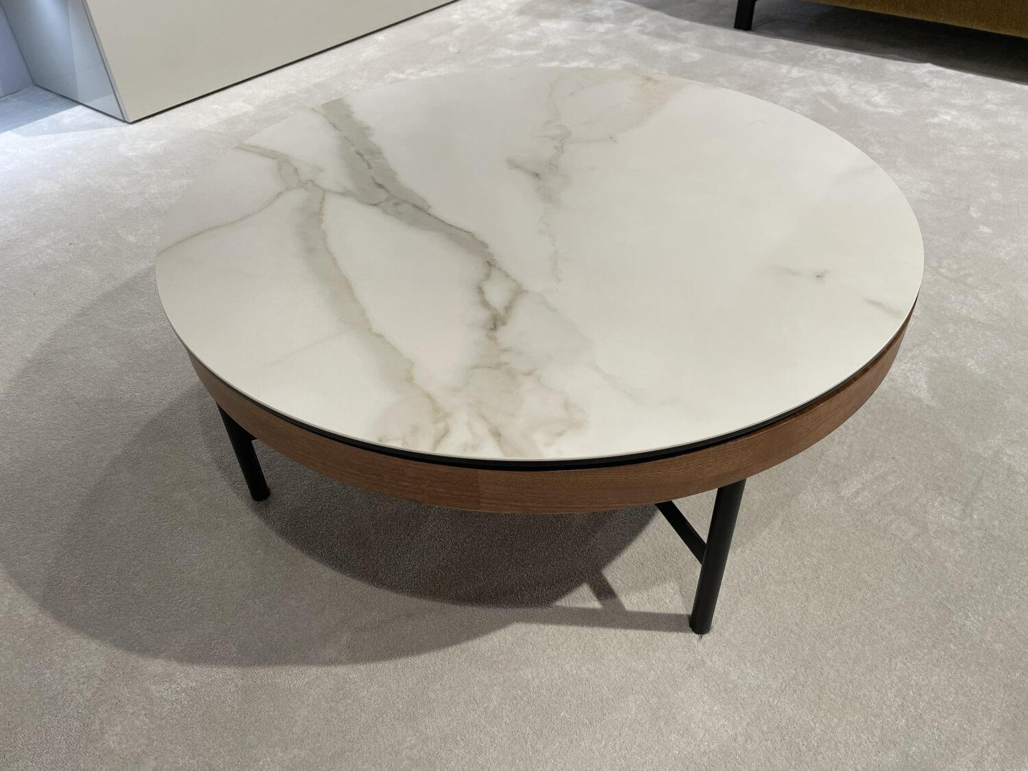 Rolf Benz - Couchtisch 8290-132 Keramik Calacatta Glatt Korpus Nussbaum Furniert - 4