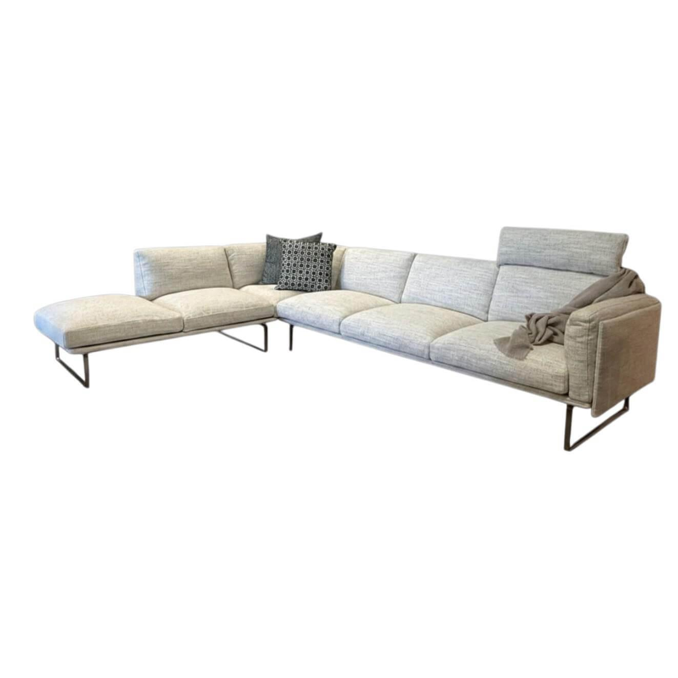 Cassina - Ecksofa Otto 8 Stoff Loira Bianco Weiß Füße Bronze Poliert - 1