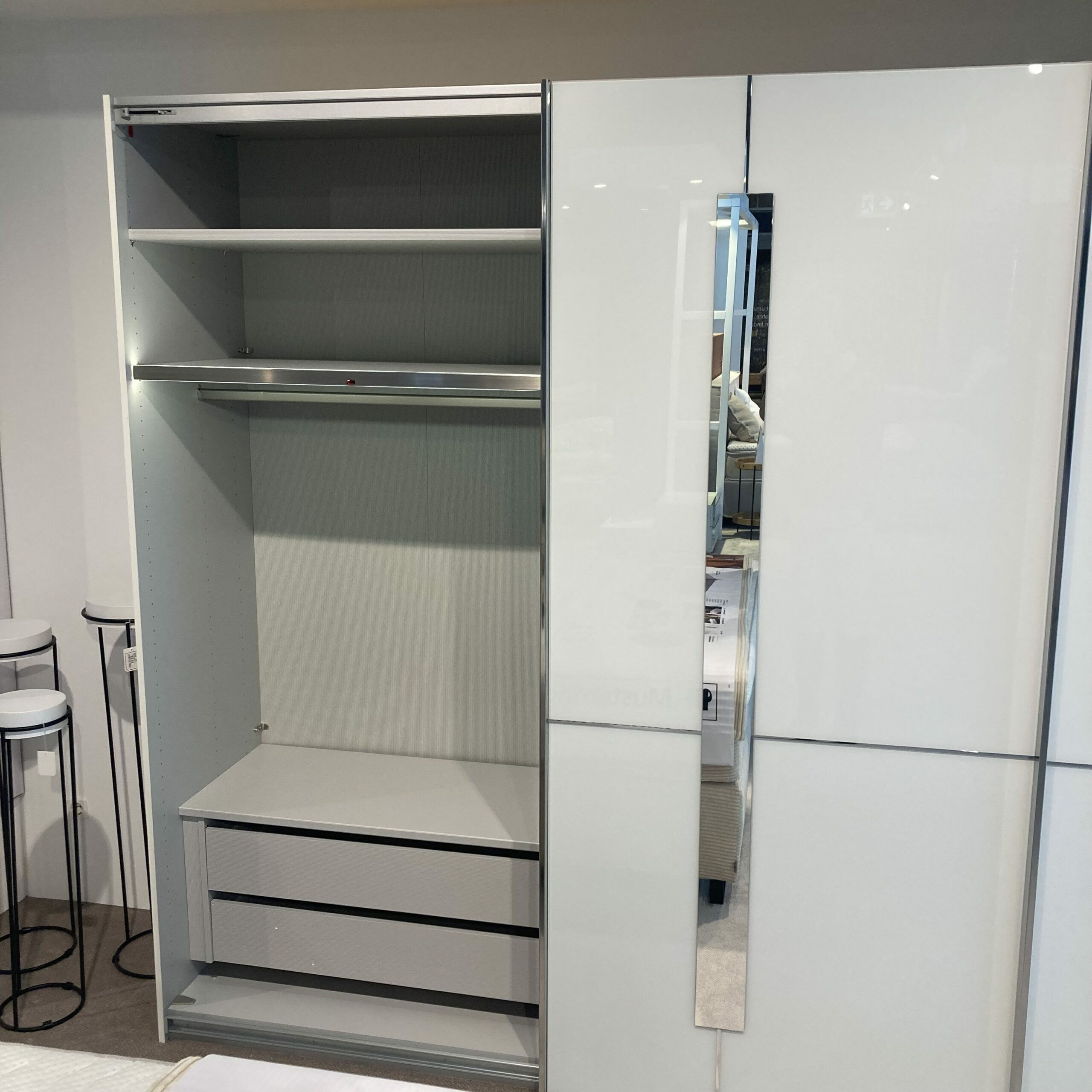 Musterring - Schwebetürenschrank Imola 746 Dekor Weiß Front Spiegel Glas - 3