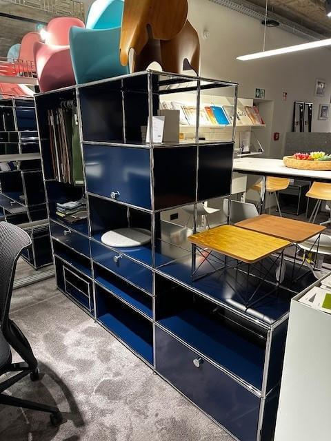 USM Haller - Garderobenschrank Ausführung Stahlblau Kleiderstangen Beidseitig Bedienbar Mit Ausziehtüren - 3