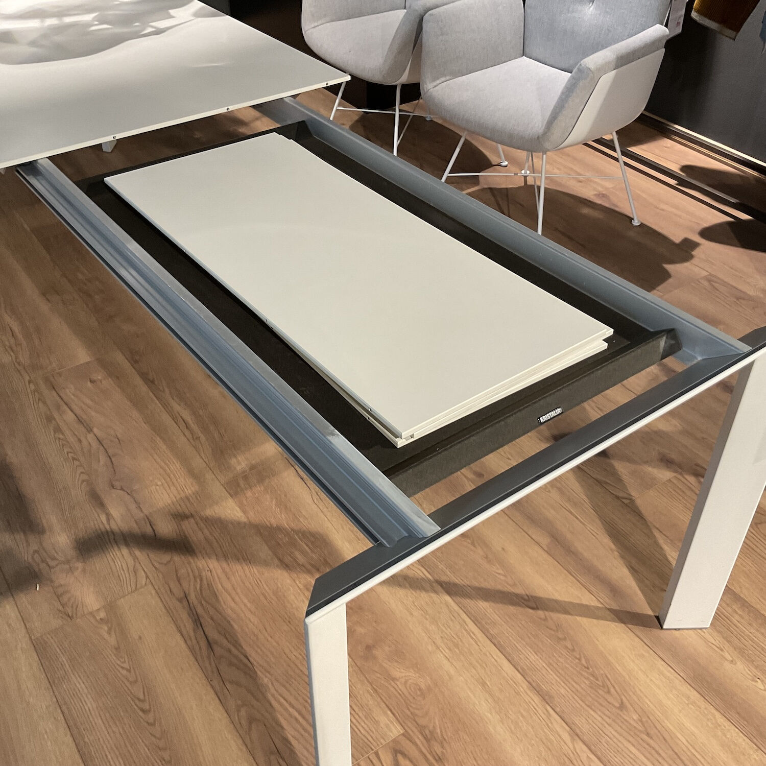 Kristalia - Esstisch Nori Platte Laminat White Weiß Getsell Aluminium Weiß Lackiert Mit Auszug - 9