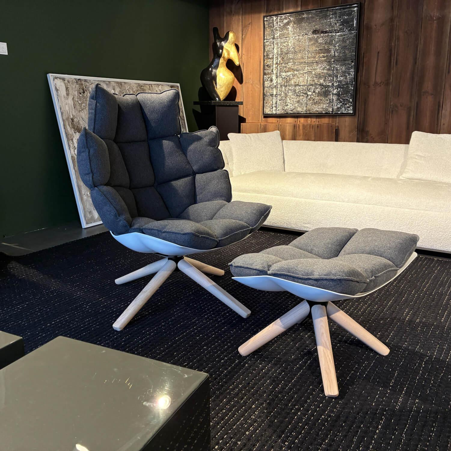 B&B Italia - Sessel Husk Stoff Serra Dunkelgrau 2025255 Schale Weiß Untergestell Eiche Hell mit Hocker - 5