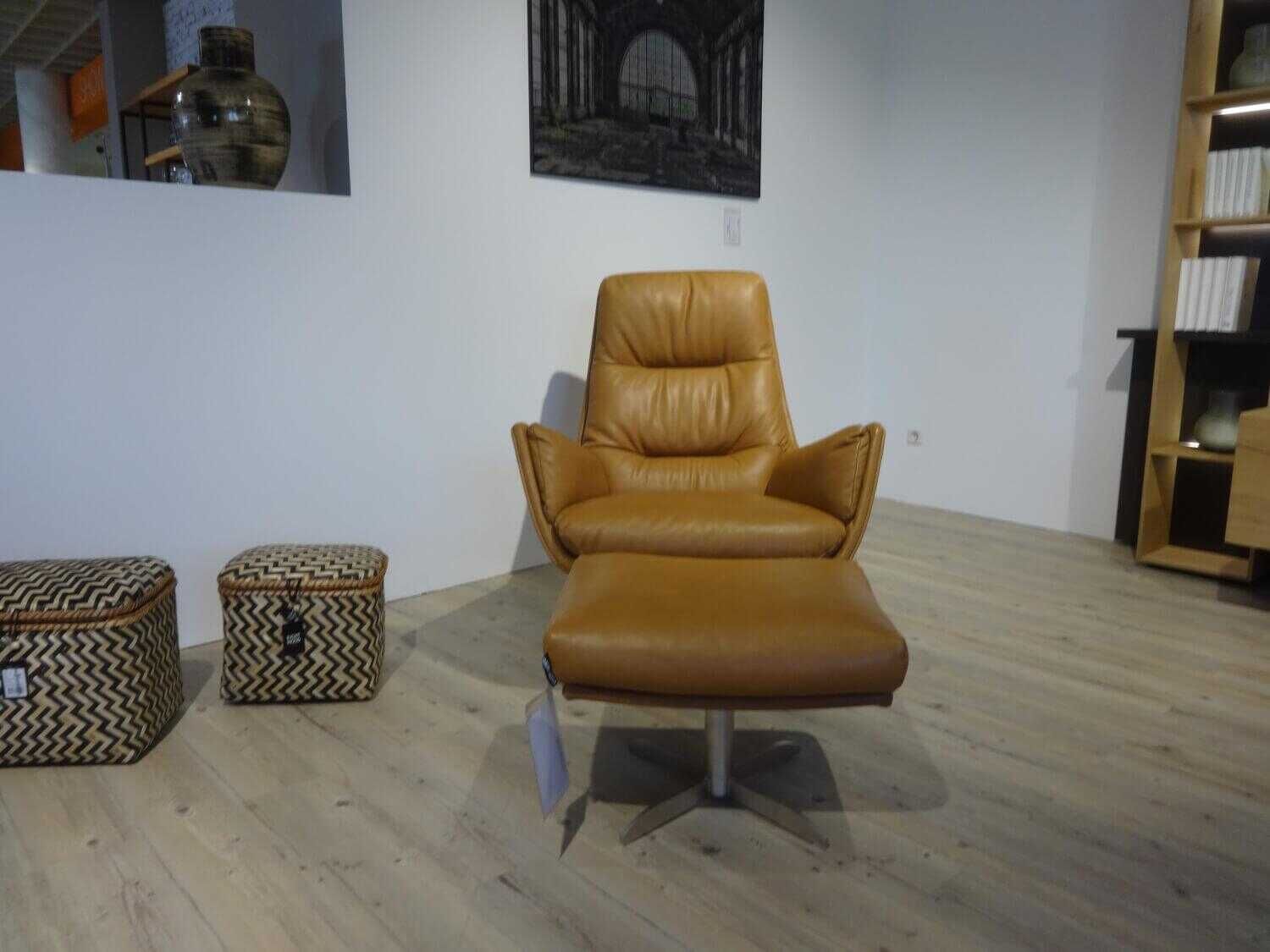 raumfreunde-sessel-carl-leder-pullman-5073-cognac-braun-mit-hocker-02e9a03efb98IZ9Qa9MnJubrh Raum.Freunde - Sessel Carl Leder Pullman 5073 Cognac Braun mit Hocker - 3