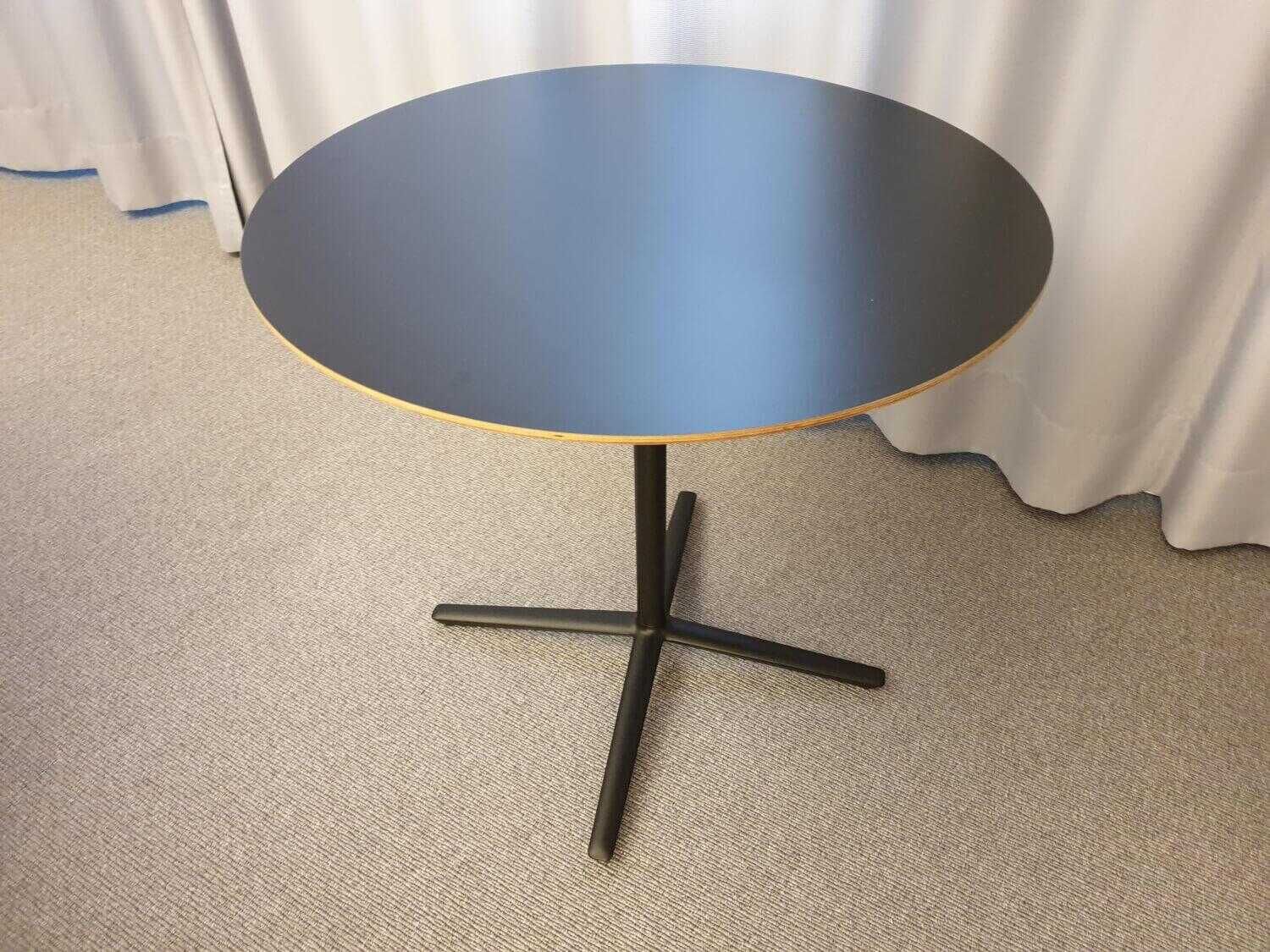 Beistelltisch Base Table Schwarz