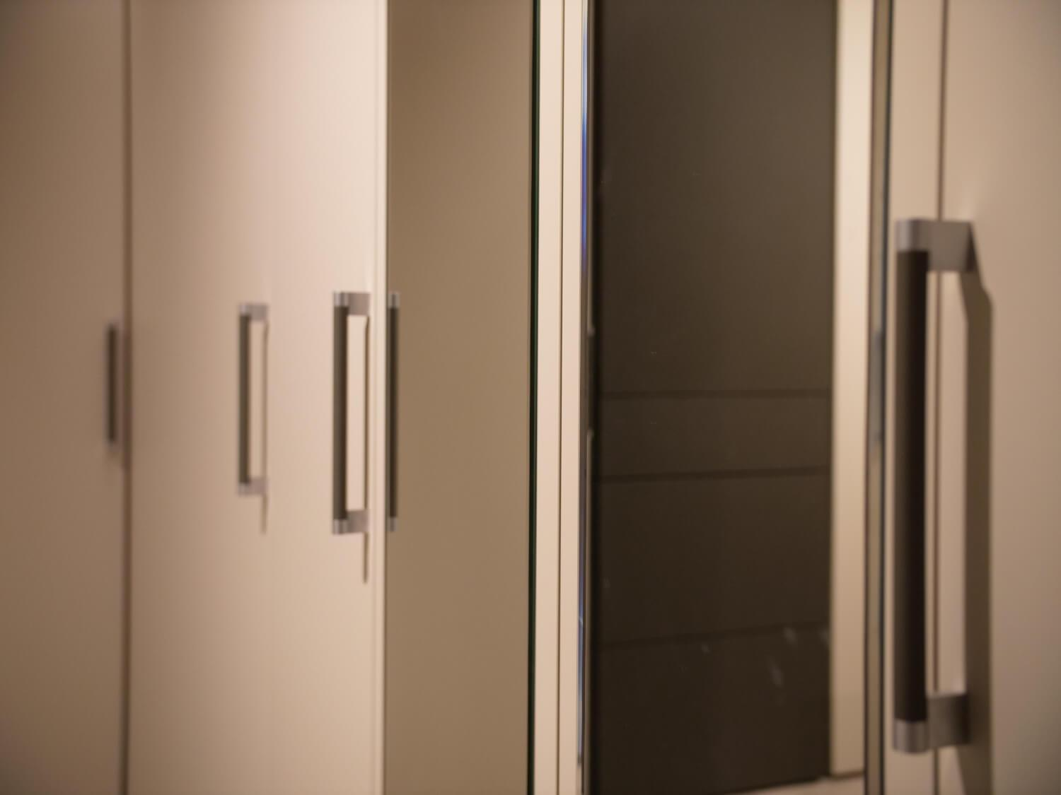 Hülsta - Systemeckschrank Multi Forma II Lack Grau Design T+U Griff U012 Lack Grau - 11