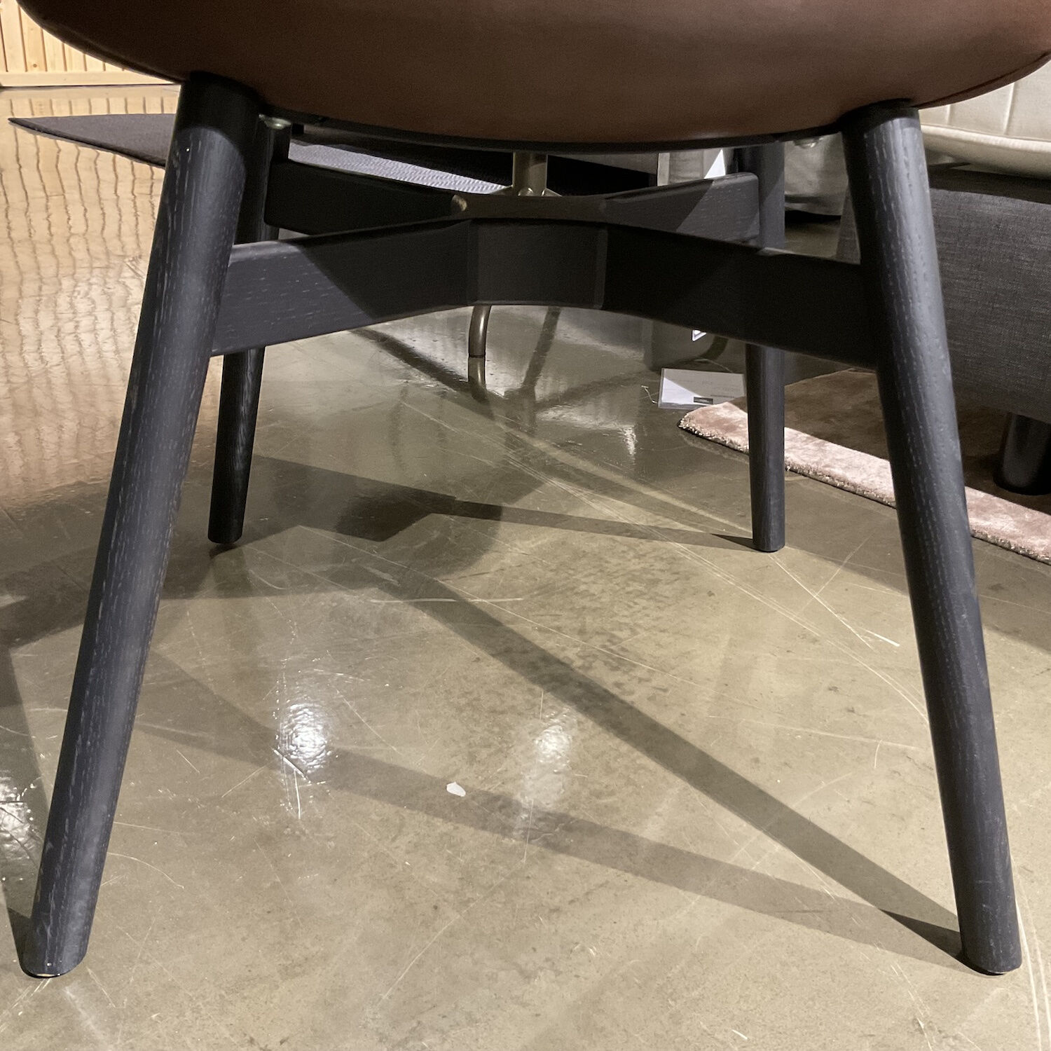 Freifrau - Armlehnstuhl Amelie High Leder Oman Coffee Braun Gestell Eiche Schwarz Geölt - 8
