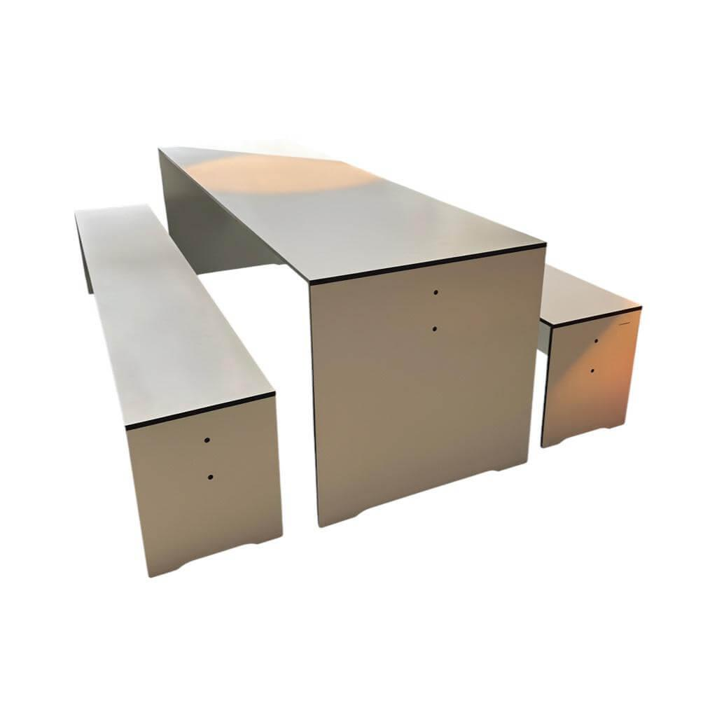 Conmoto - Essgruppe Riva Outdoor HPL Kunststoff Weiß Kanten Schwarz - 1