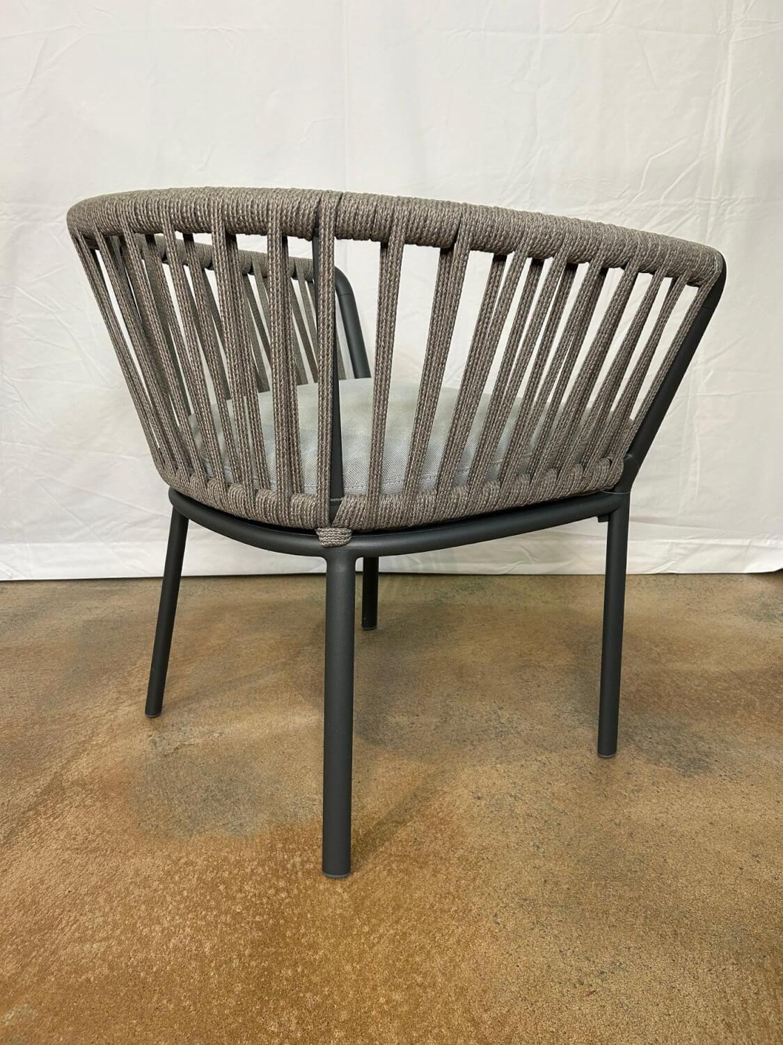 Fast - Outdoor Lounge Sessel Ria Rücken Seil Geflochten Braun Grau Gestell Aluminium Rock Liso Graph Grau Lackiert - 2