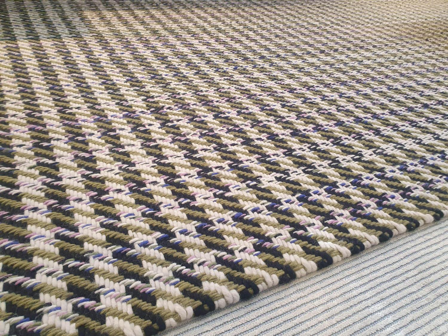 Kvadrat - Teppich 200x300 Dashes New Zealand Schurwolle 0931 Olive Rosa Schwarz Weiß 200x300 - 6