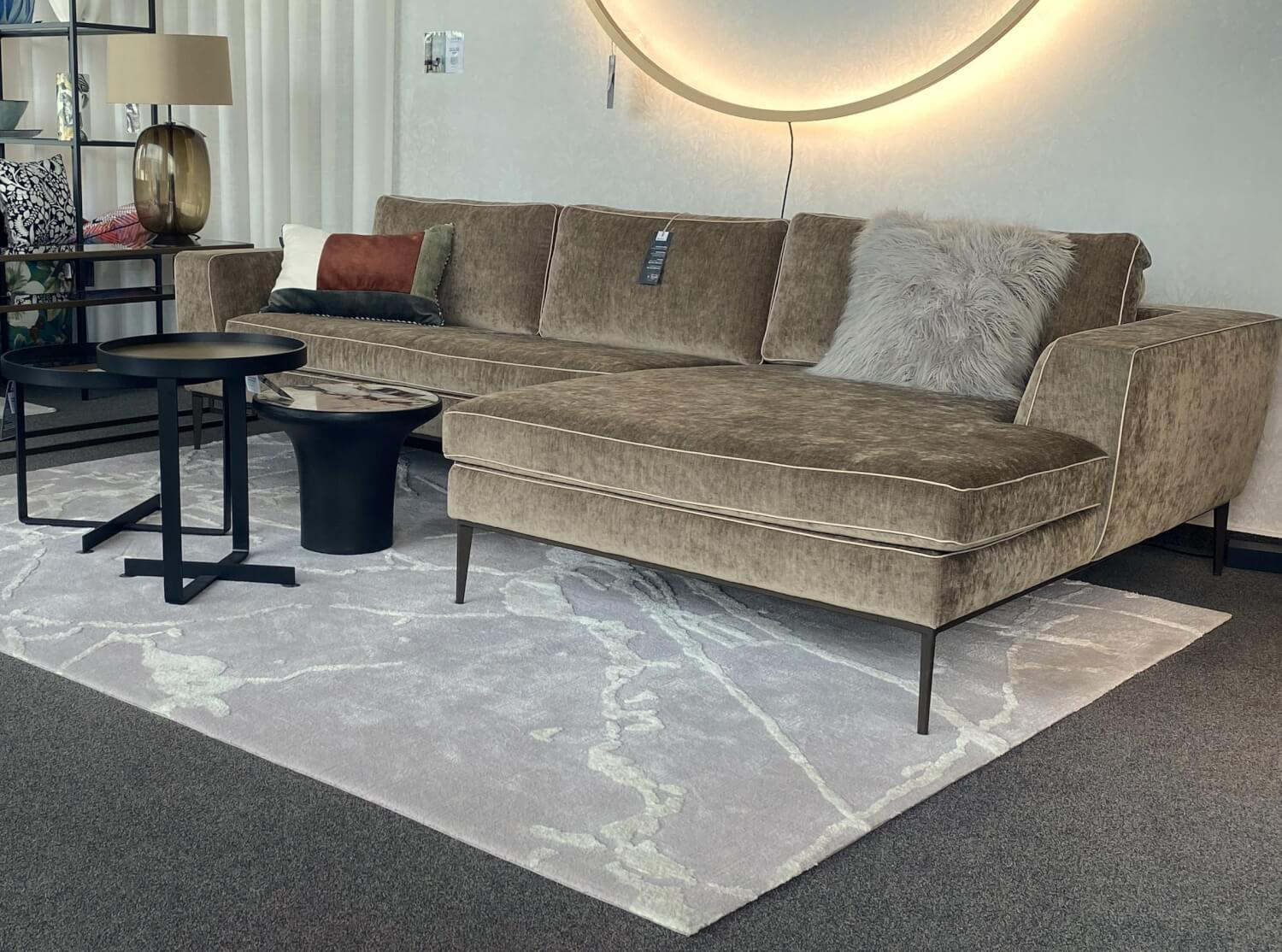 Christine Kröncke - Corner sofa Lord Cover fabric Eloy 1-1283-020 Fango light brown Frame metal smoke brown - 4
