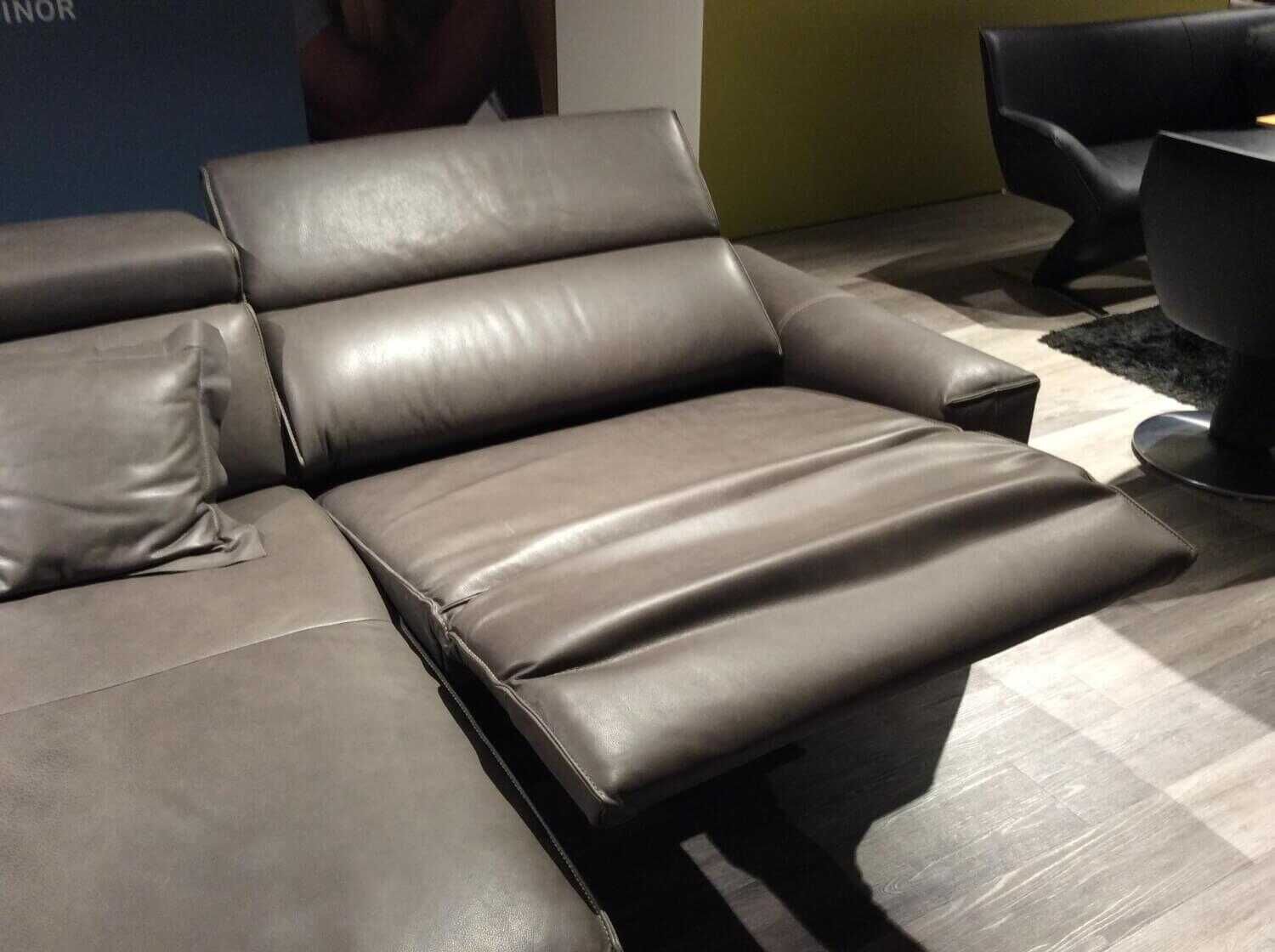 koinor-ecksofa-eddie-leder-toro-montana-grau-270x169-mit-kissen-9fba65170d5bcqJNiiW2XZ1D0 Koinor - Ecksofa Eddie Leder Toro Montana Grau 270x169 mit Kissen - 4